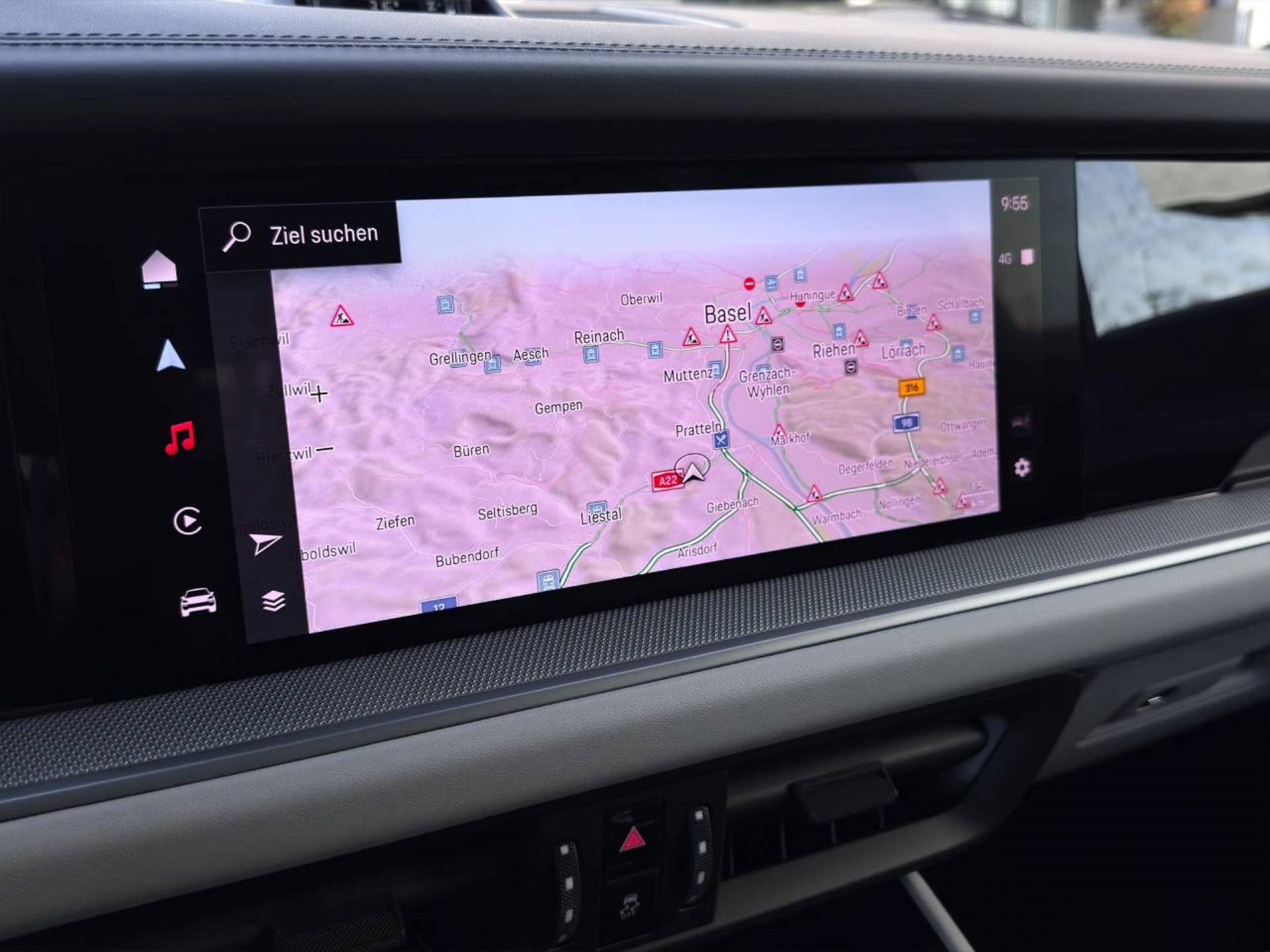 PORSCHE Cayenne S-image-21