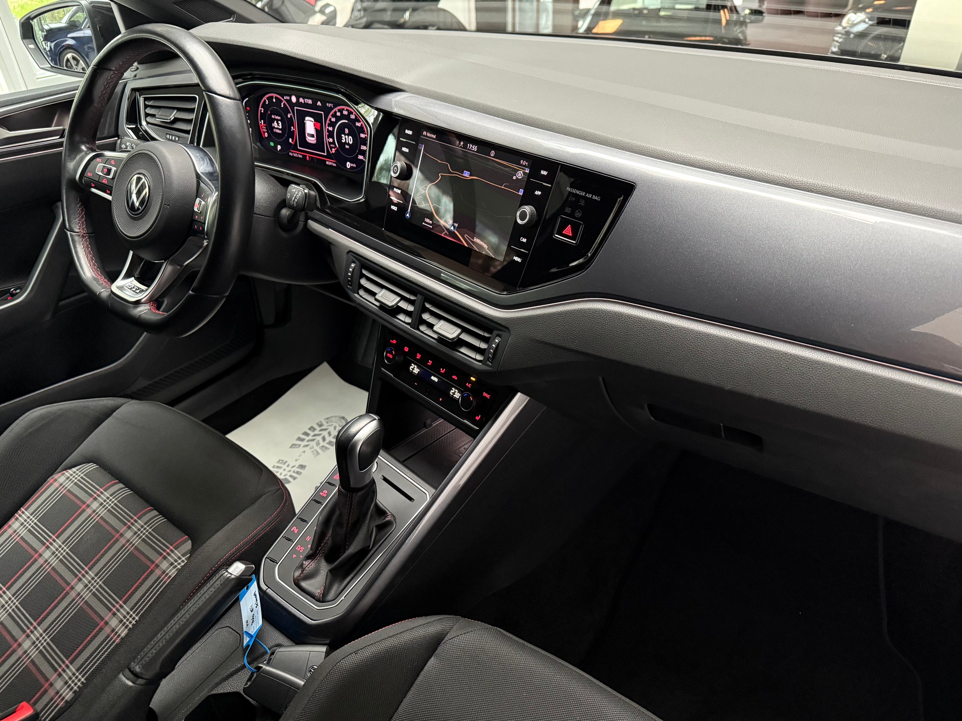 VW Polo 2.0 TSI GTI DSG * Milltek * H&R *-image-8