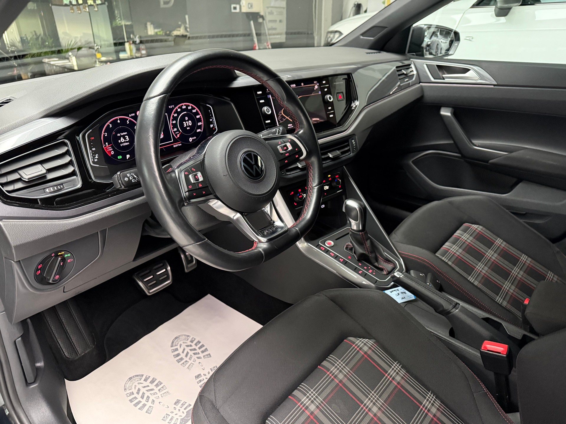VW Polo 2.0 TSI GTI DSG * Milltek * H&R *-image-10
