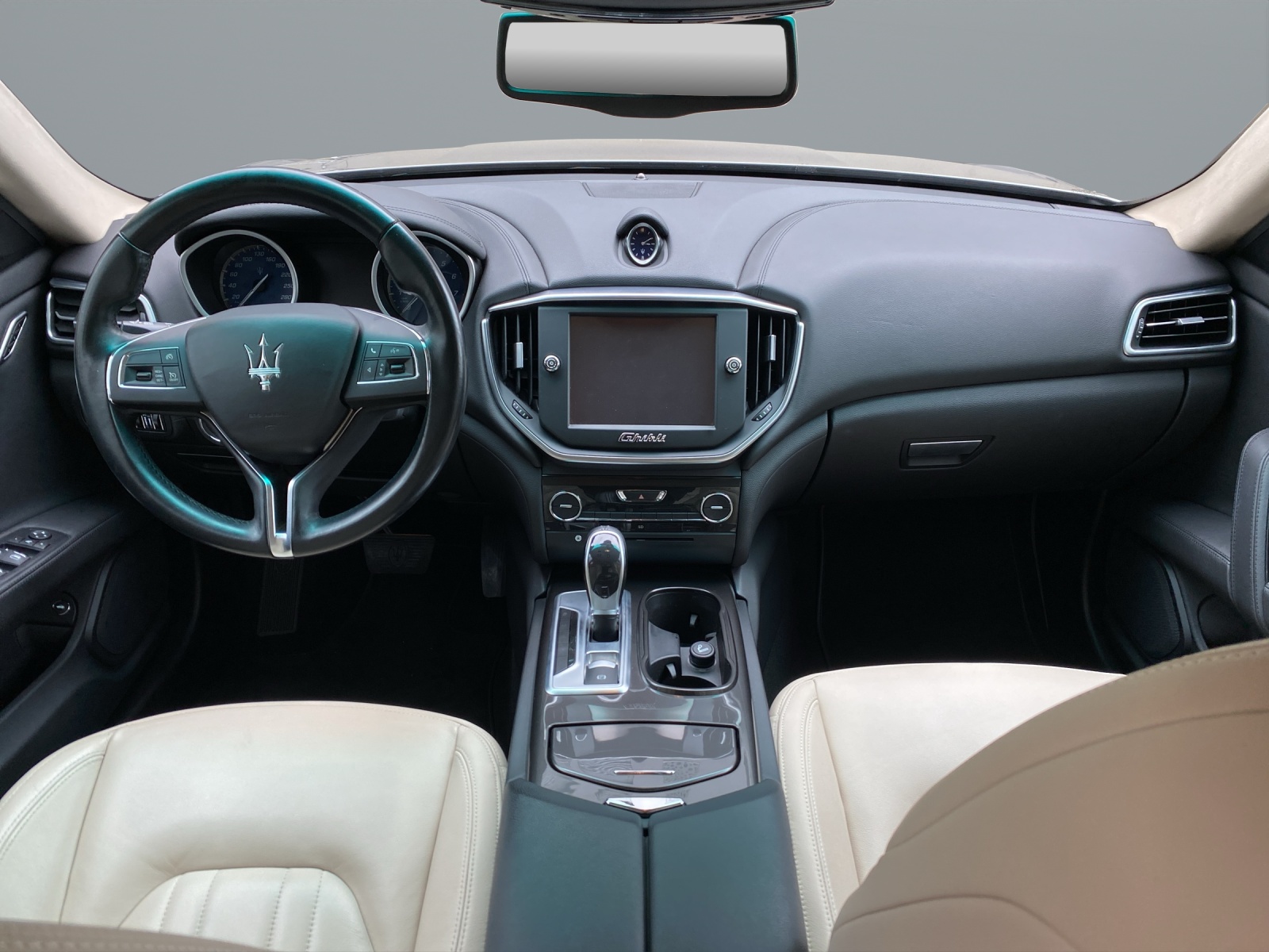 MASERATI GHIBLI 3.0 V6-image-11