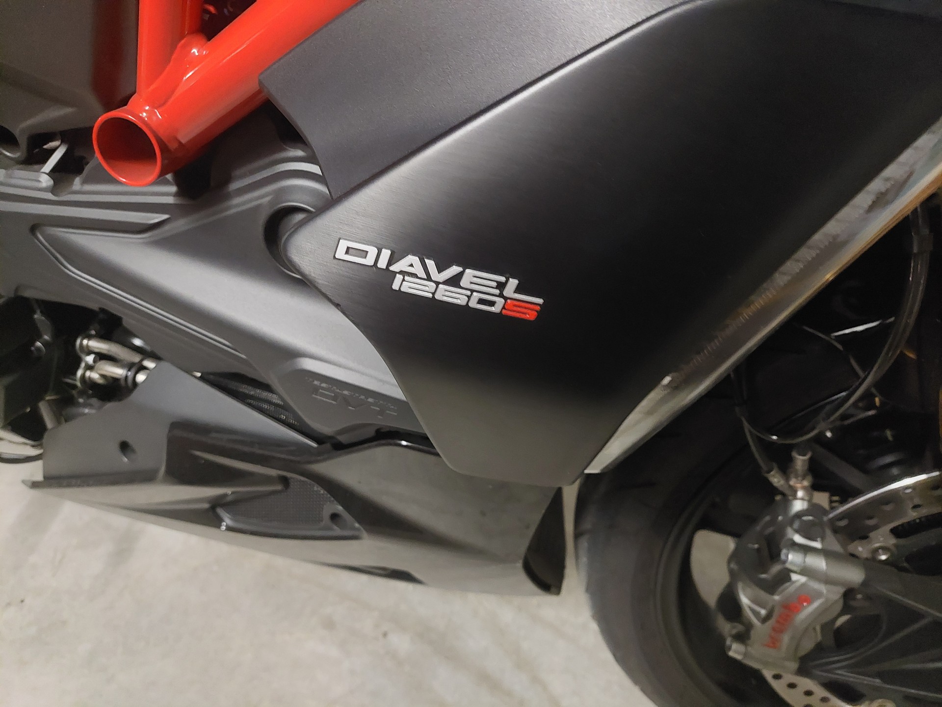 DUCATI Diavel 1260 S-image-2