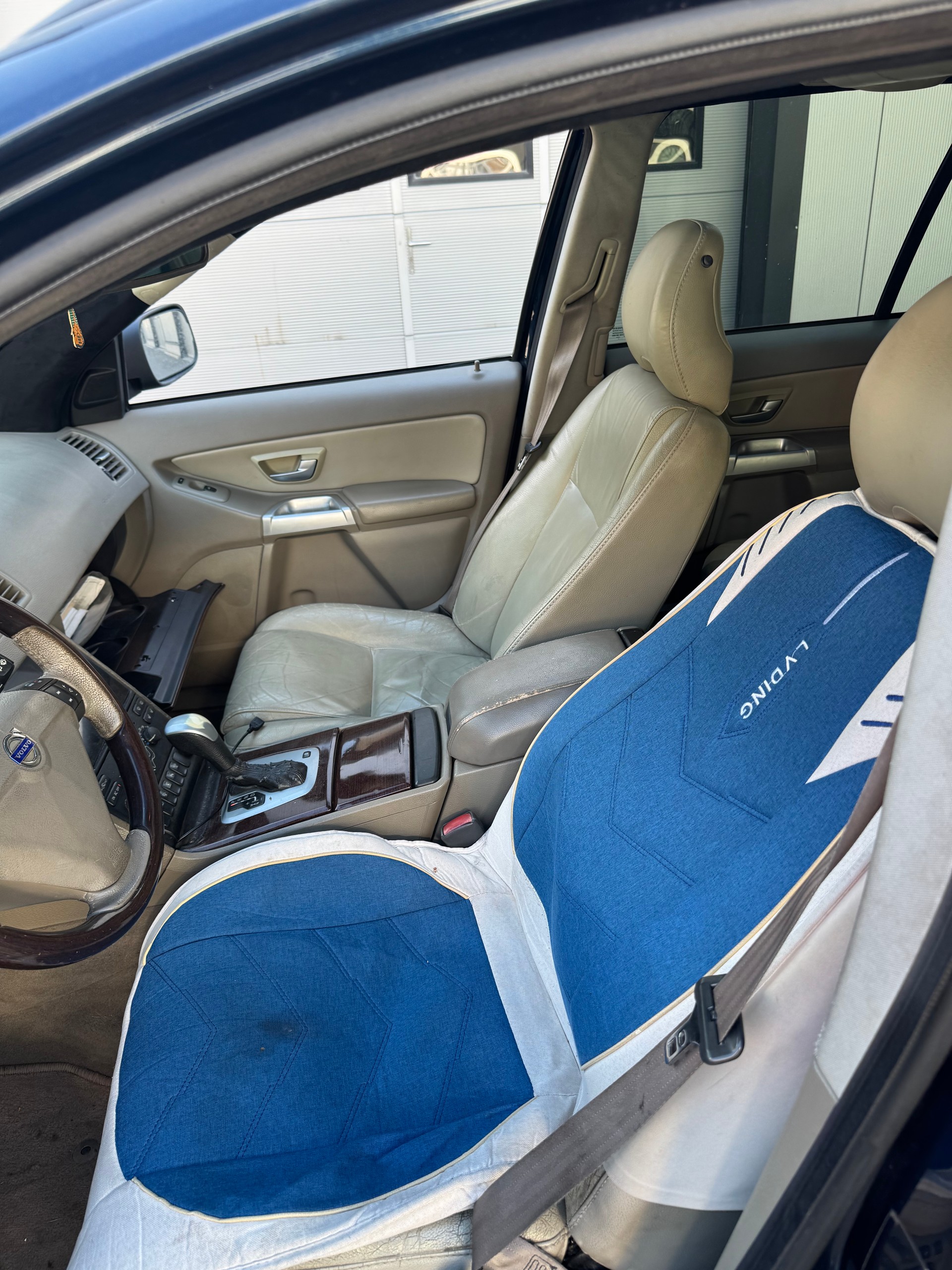 VOLVO XC90 T6 AWD Geartronic-image-5