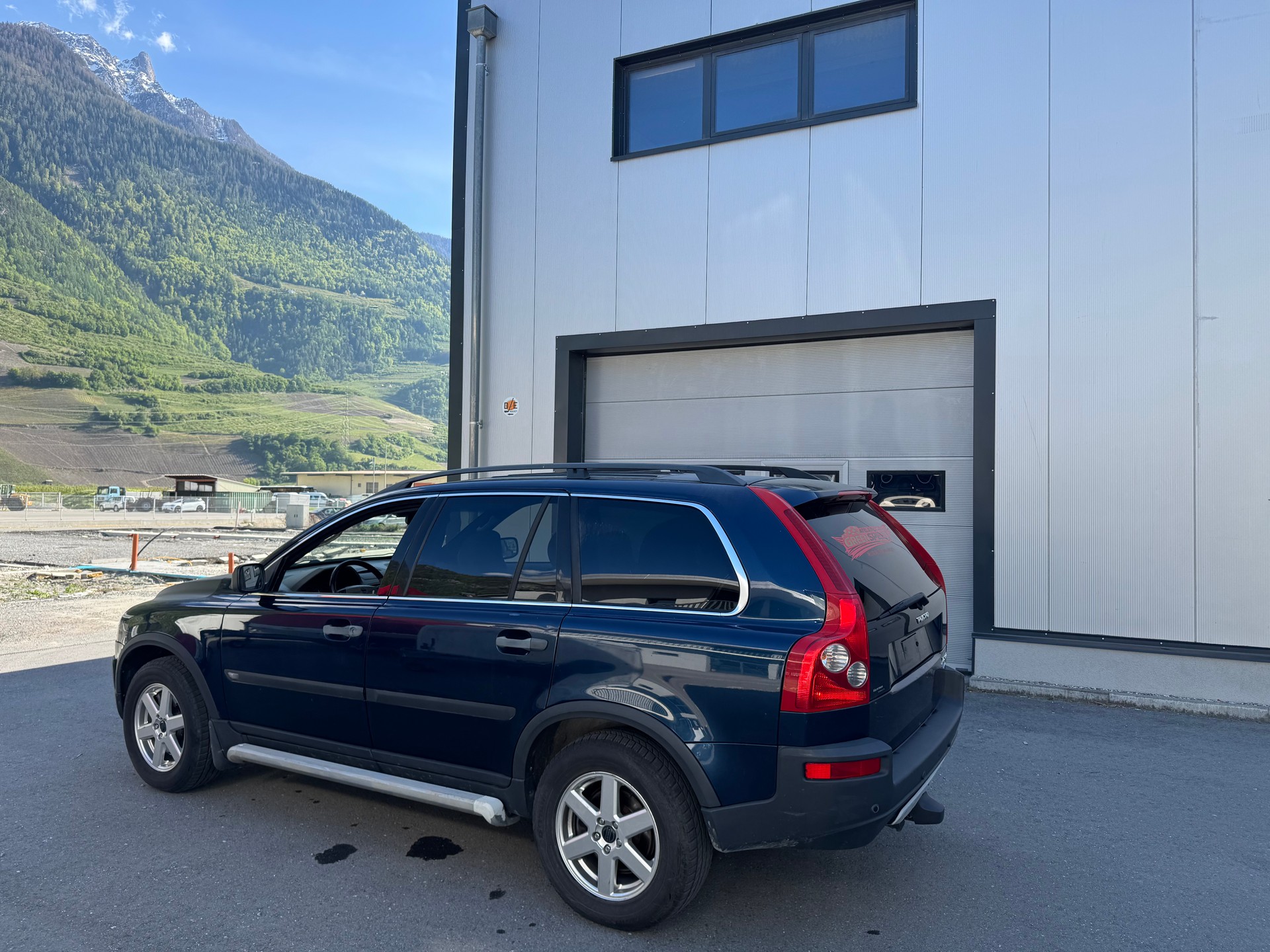 VOLVO XC90 T6 AWD Geartronic-image-4