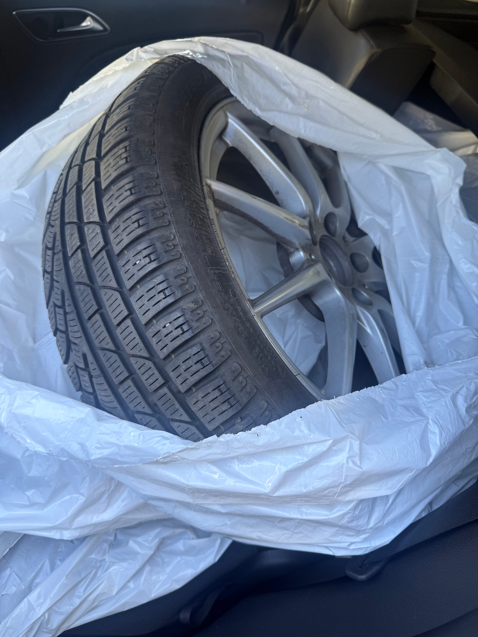 MERCEDES-BENZ B 180 7G-DCT-image-19