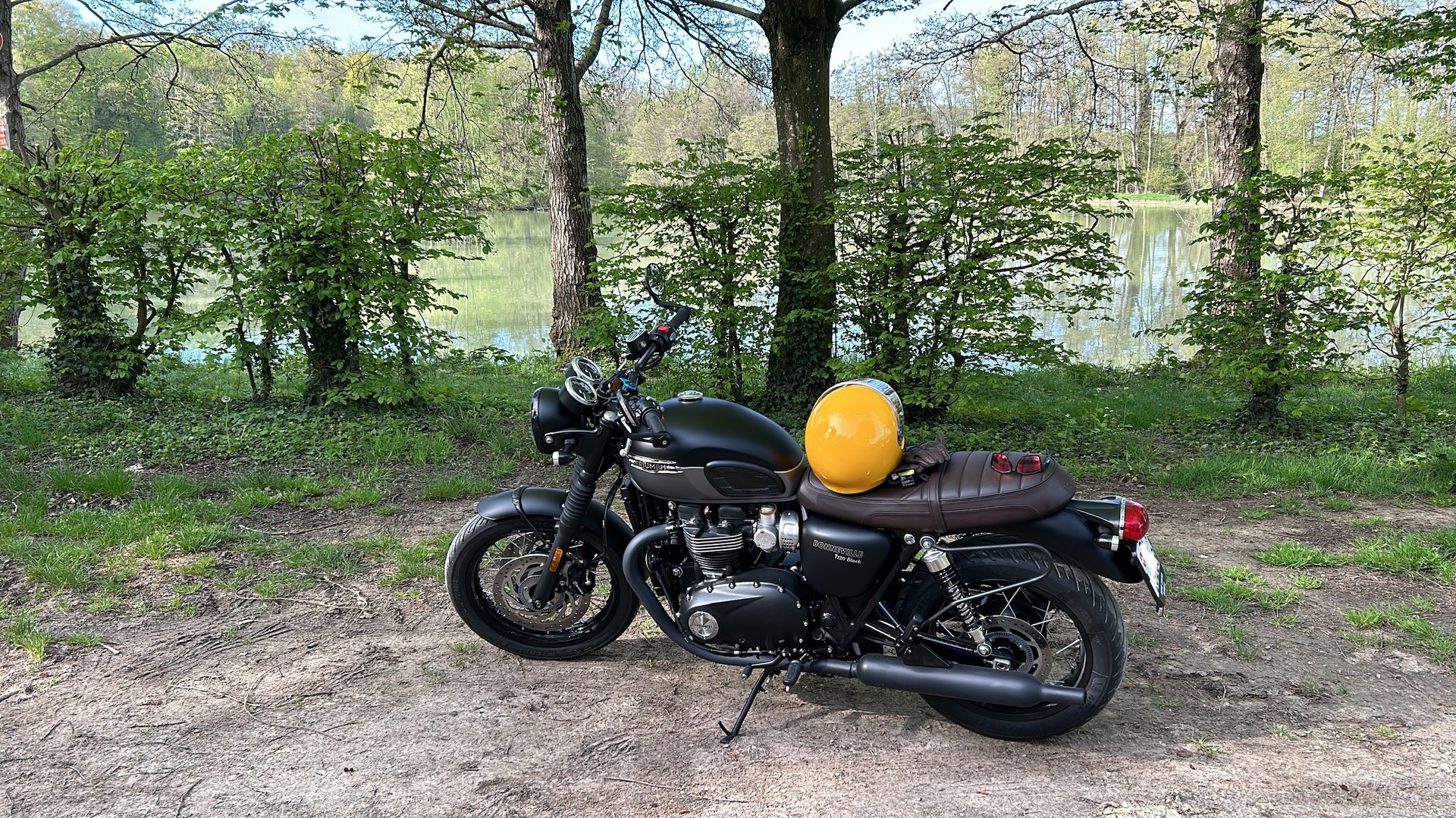 TRIUMPH Bonneville T120 Black-image-3