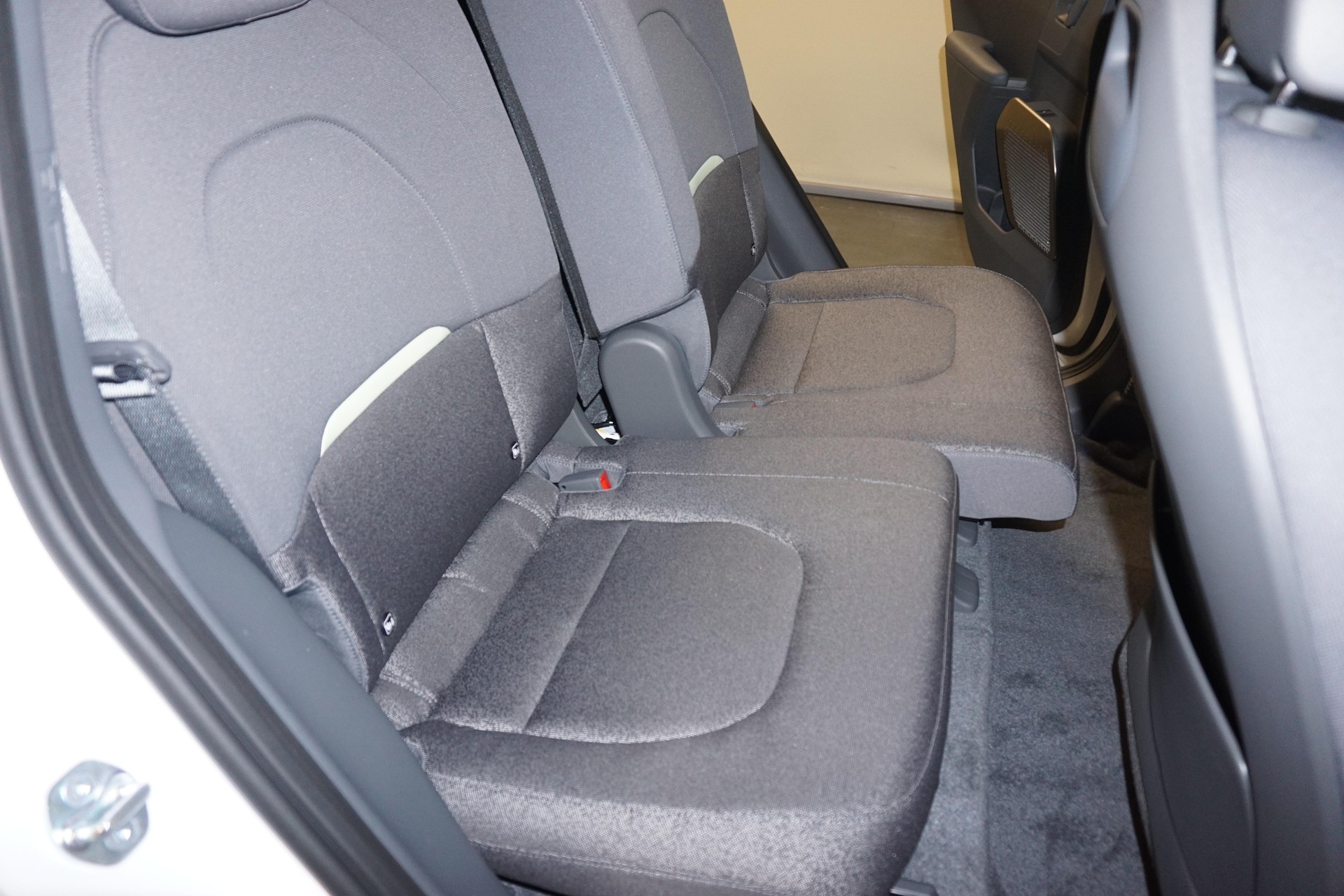 KIA EV2 42.2 kWh Air 4P-image-13