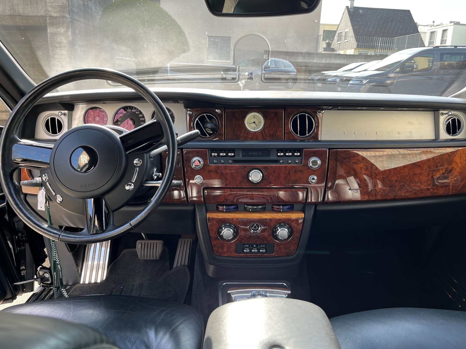 ROLLS-ROYCE Phantom 6.7 V12-image-4