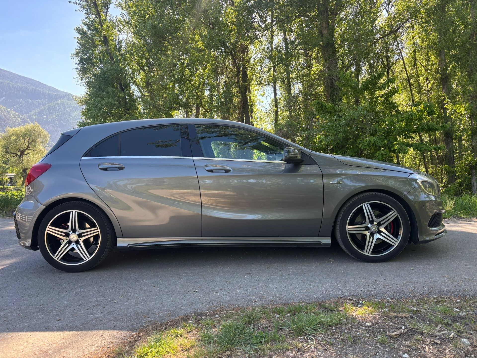 MERCEDES-BENZ A 250 Sport 4Matic 7G-DCT-image-9