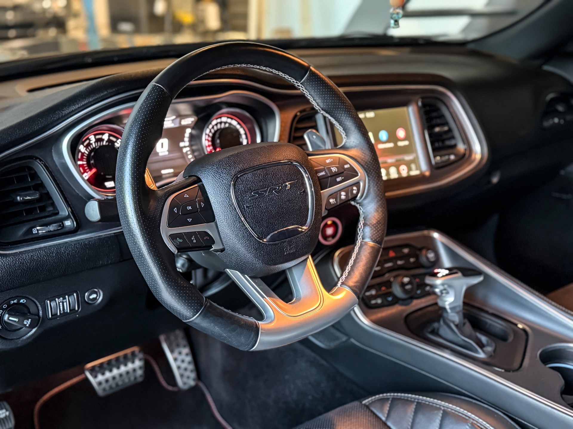 DODGE SRT 392 HEMI 6.4-image-9