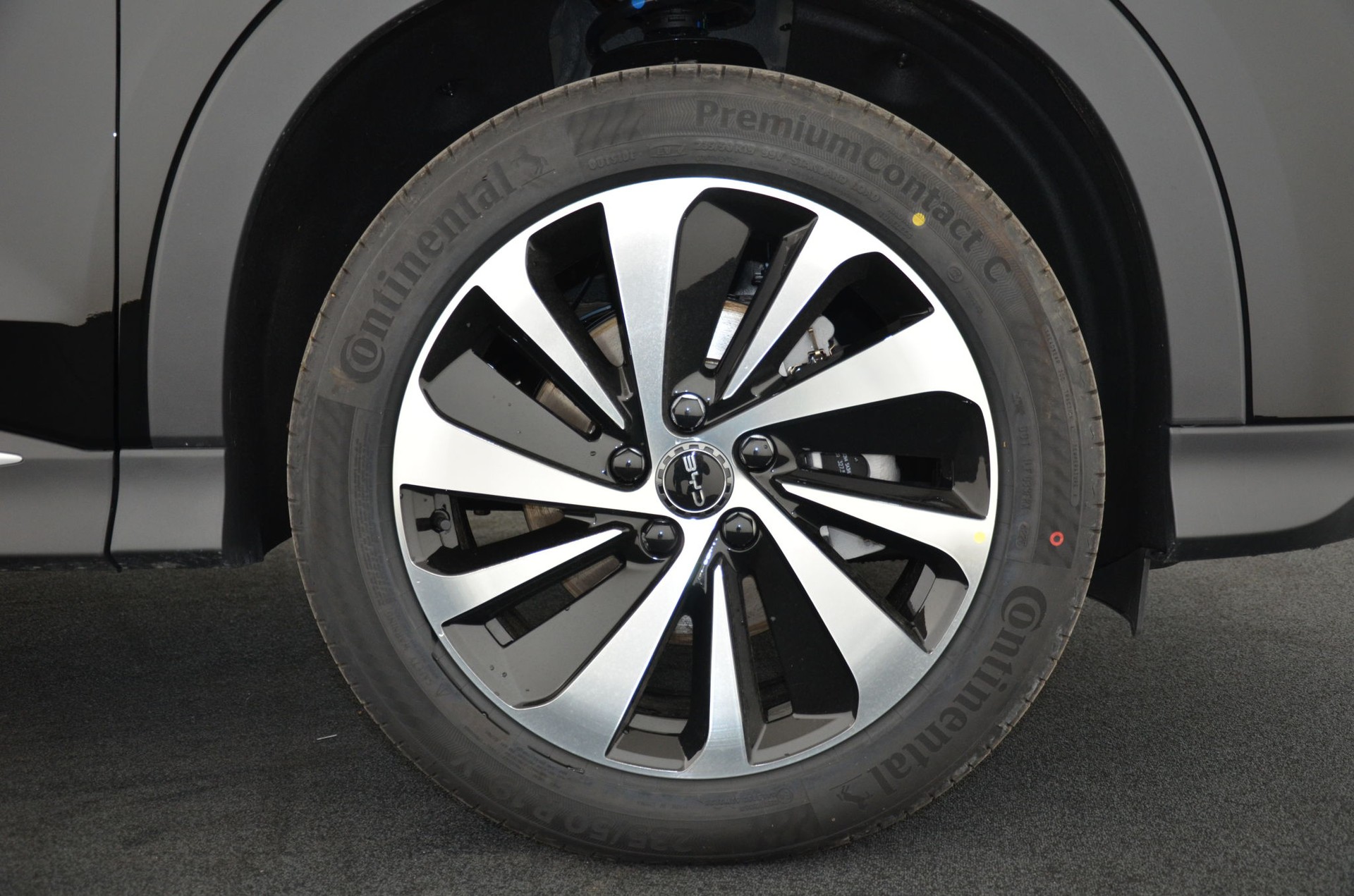 BYD Seal U DM-i Design AWD-image-9