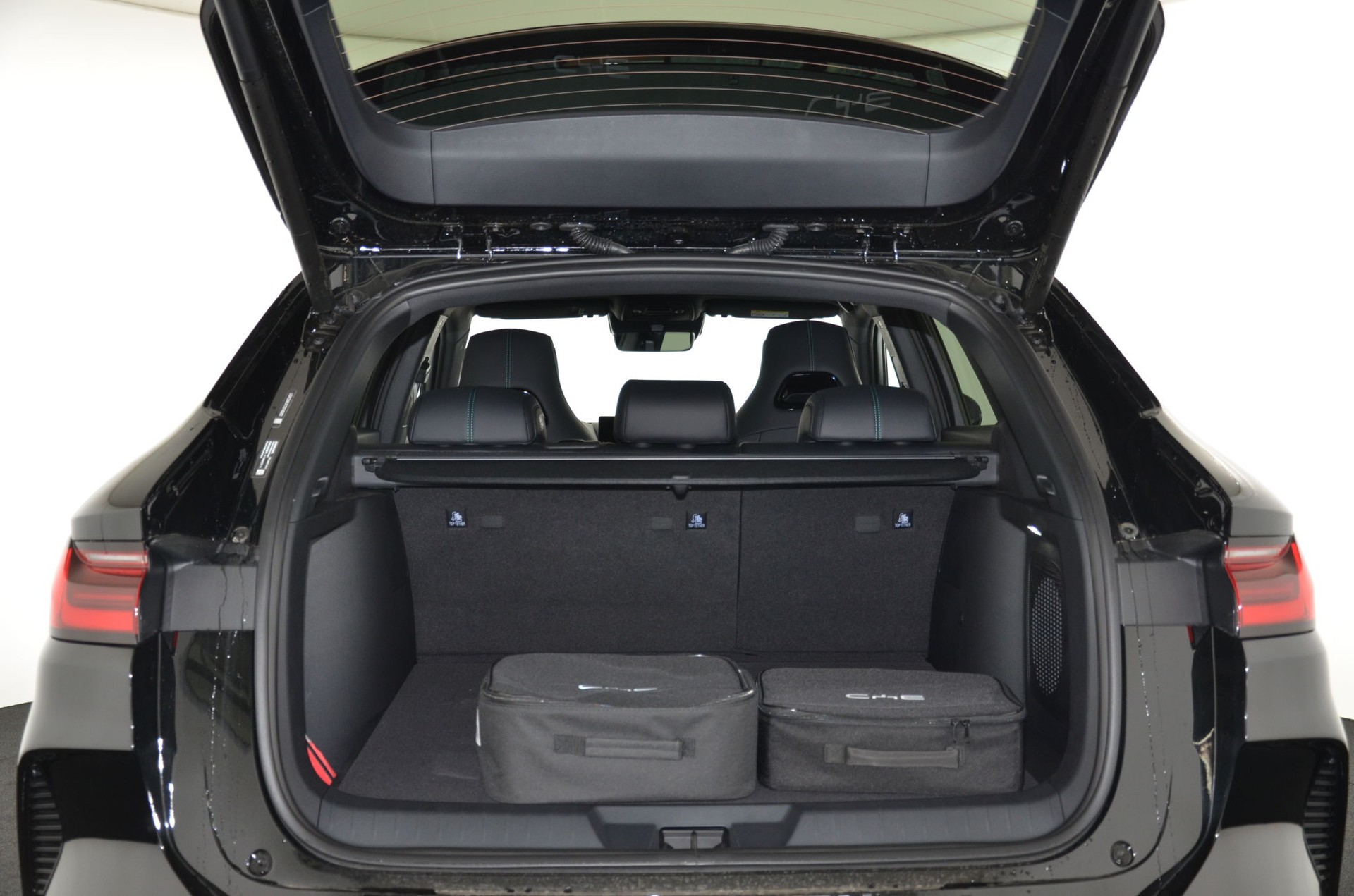 BYD Seal U DM-i Design AWD-image-25