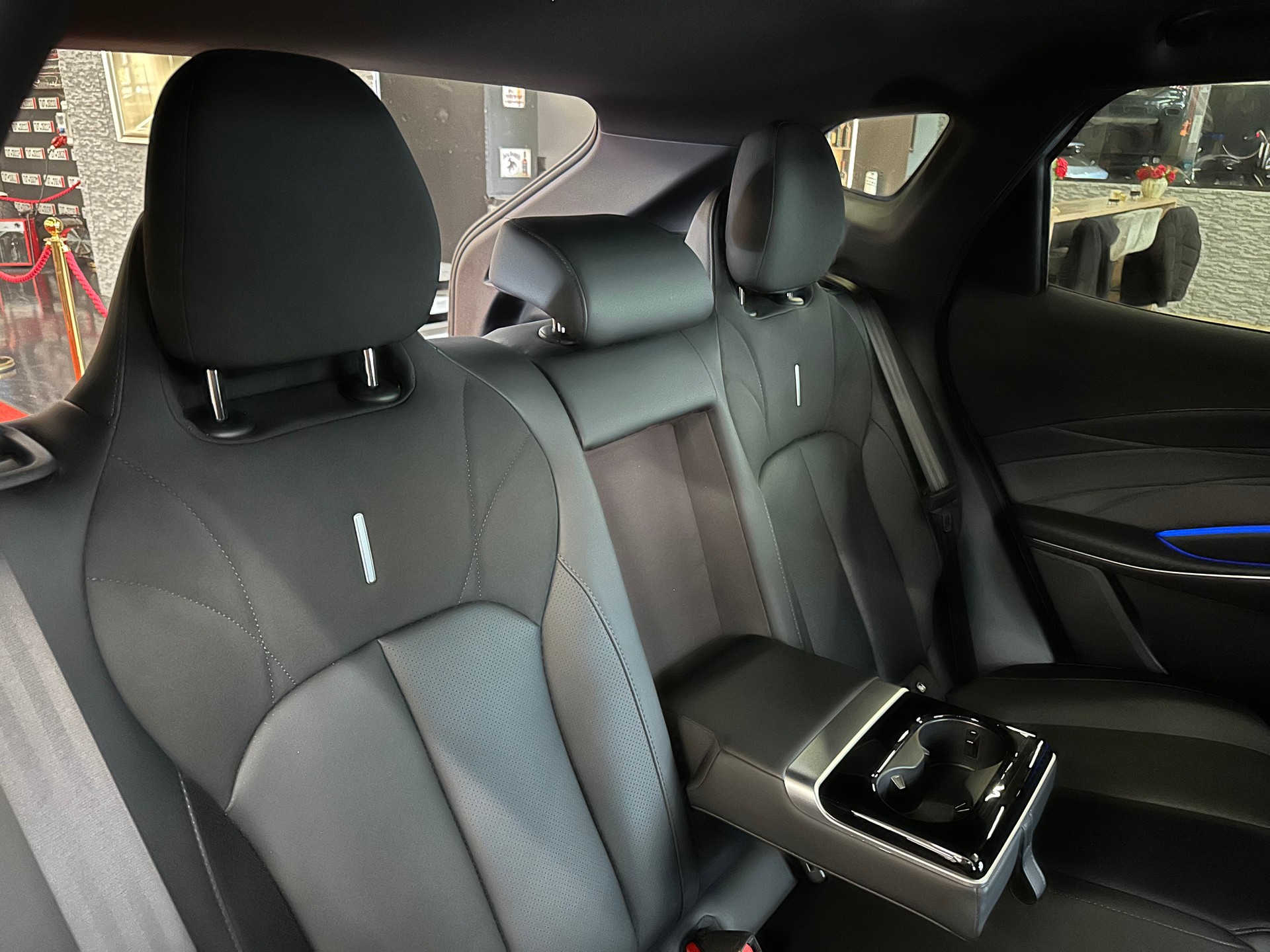 OMODA 7 1.5T SHS PHEV Luxury-image-20