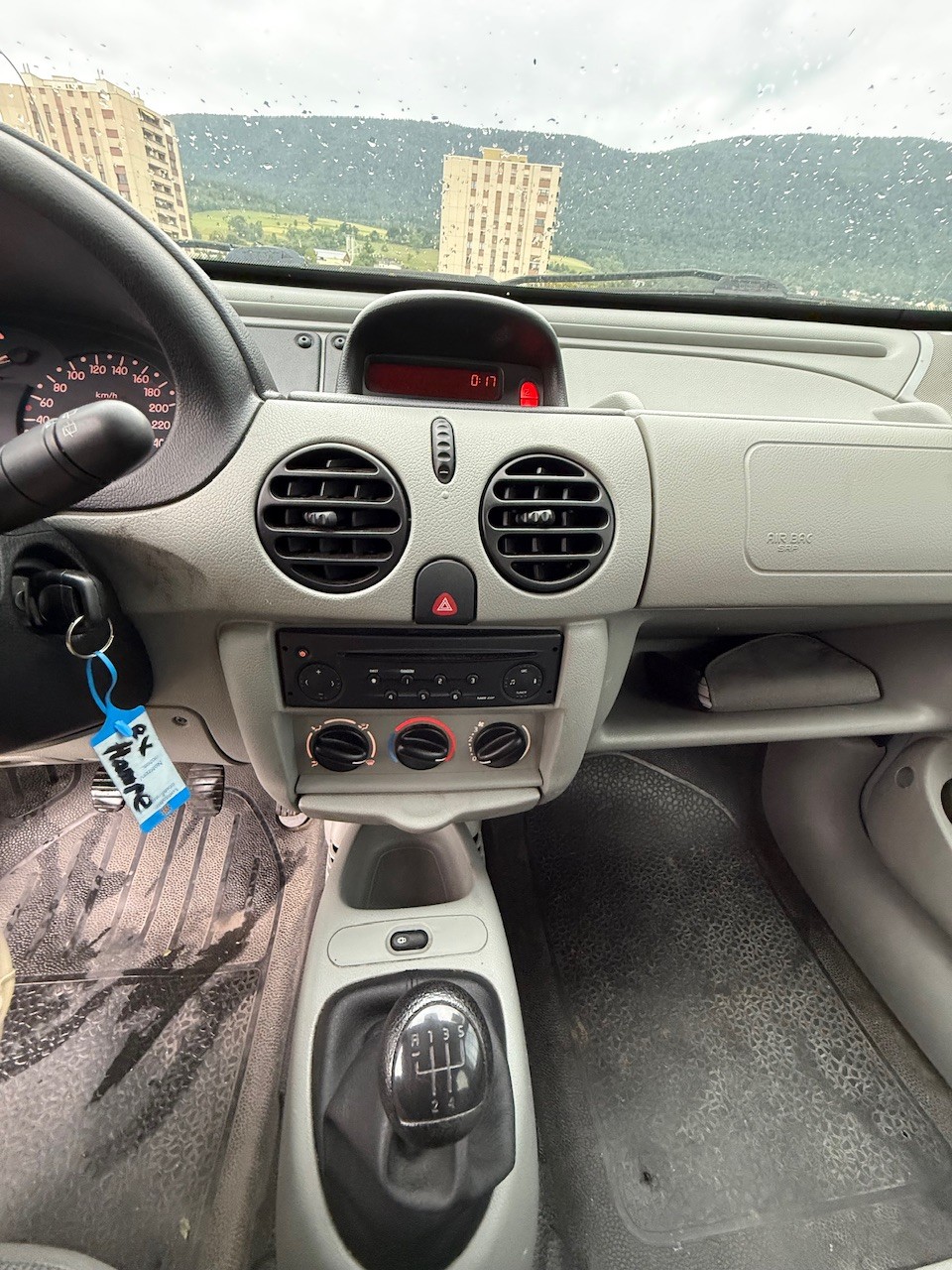 RENAULT Kangoo 1.6 16V Alizé-image-13