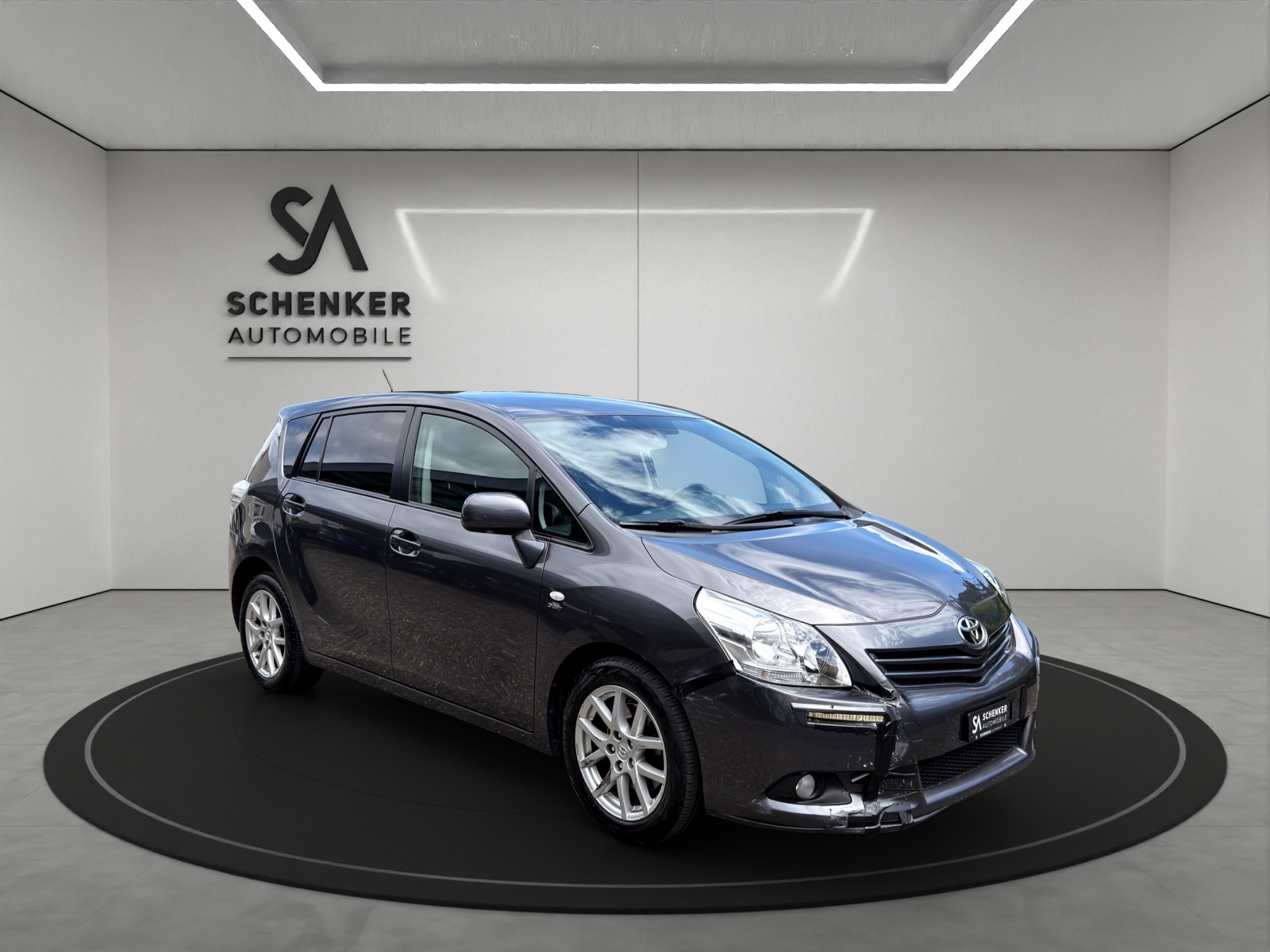 TOYOTA Verso 2.2 D-CAT Linea Sol Automatic-image-5