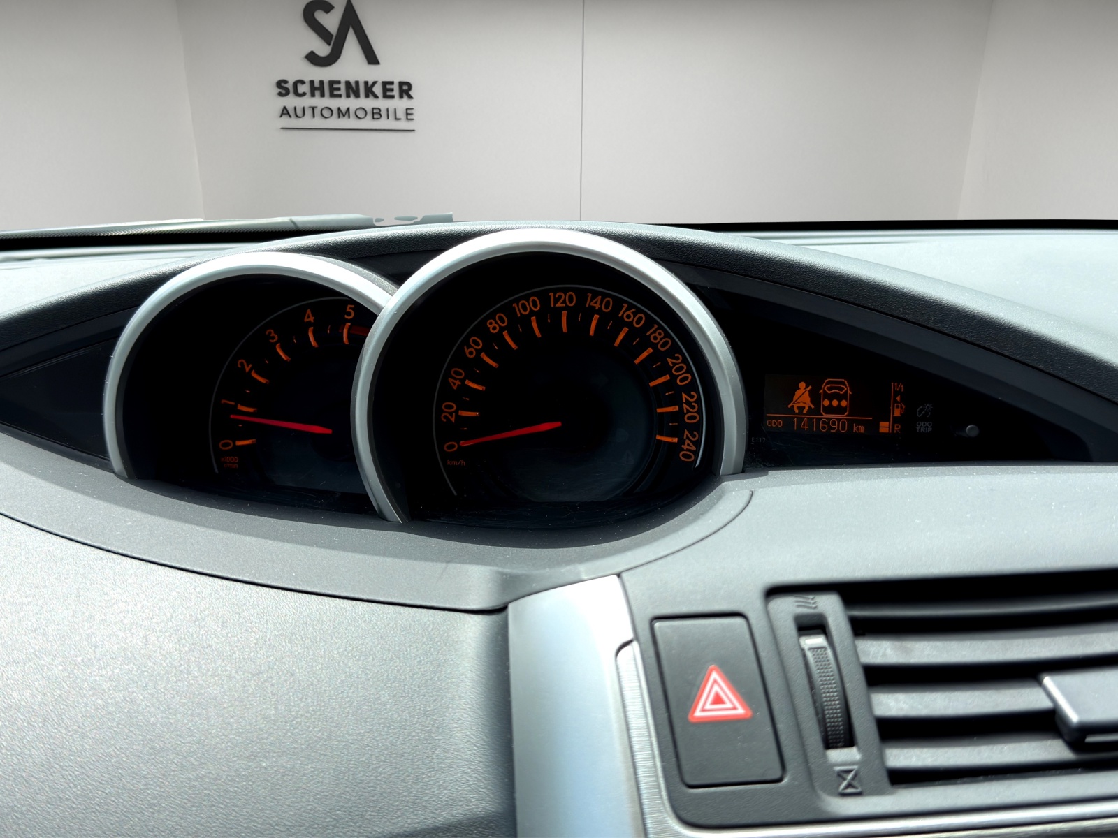 TOYOTA Verso 2.2 D-CAT Linea Sol Automatic-image-14