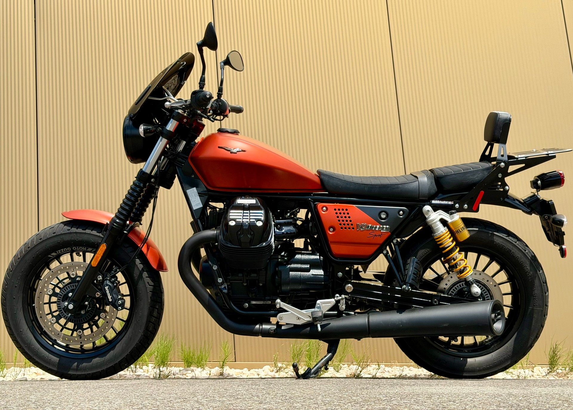 MOTO GUZZI V9 Bobber Sport 850 ABS-image-10