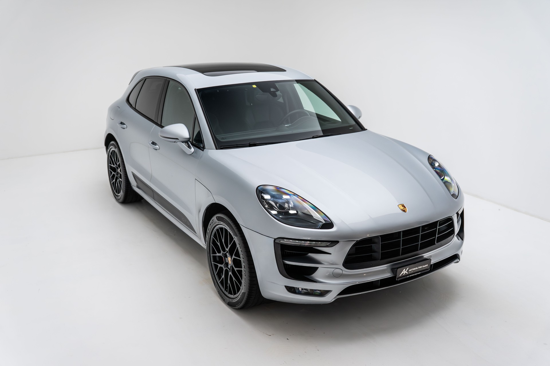 PORSCHE Macan GTS PDK - Approved bis 07/2027-showroom-element-2