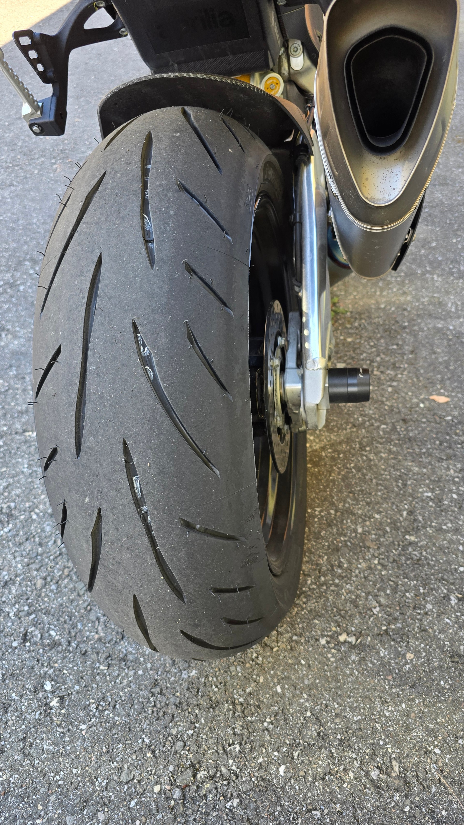 APRILIA Tuono V4 1100 RR-image-5