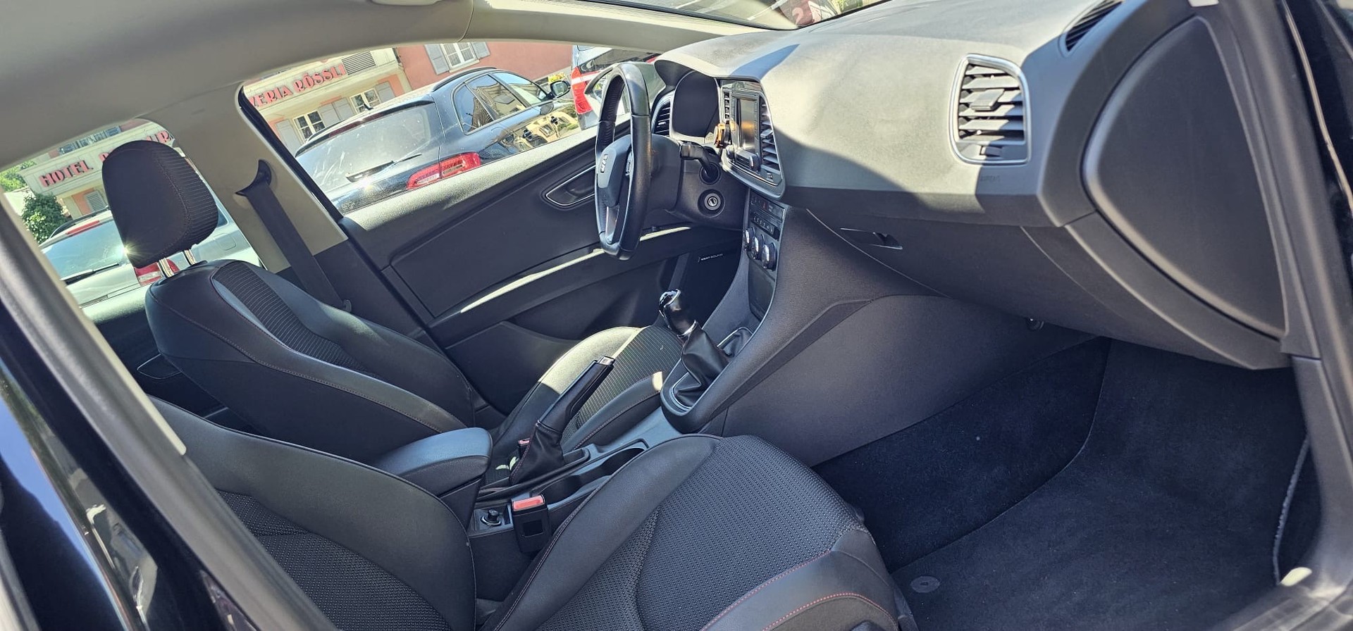 SEAT Leon SC 1.4 TSI FR-image-10