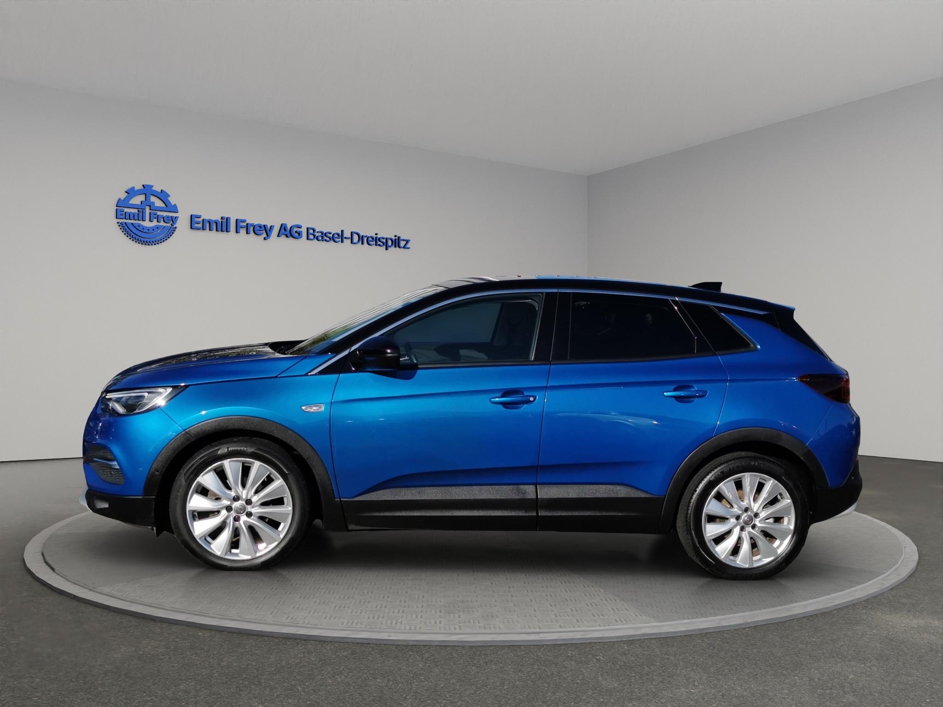 OPEL Grandland X 1.6 T Ultimate-showroom-element-2