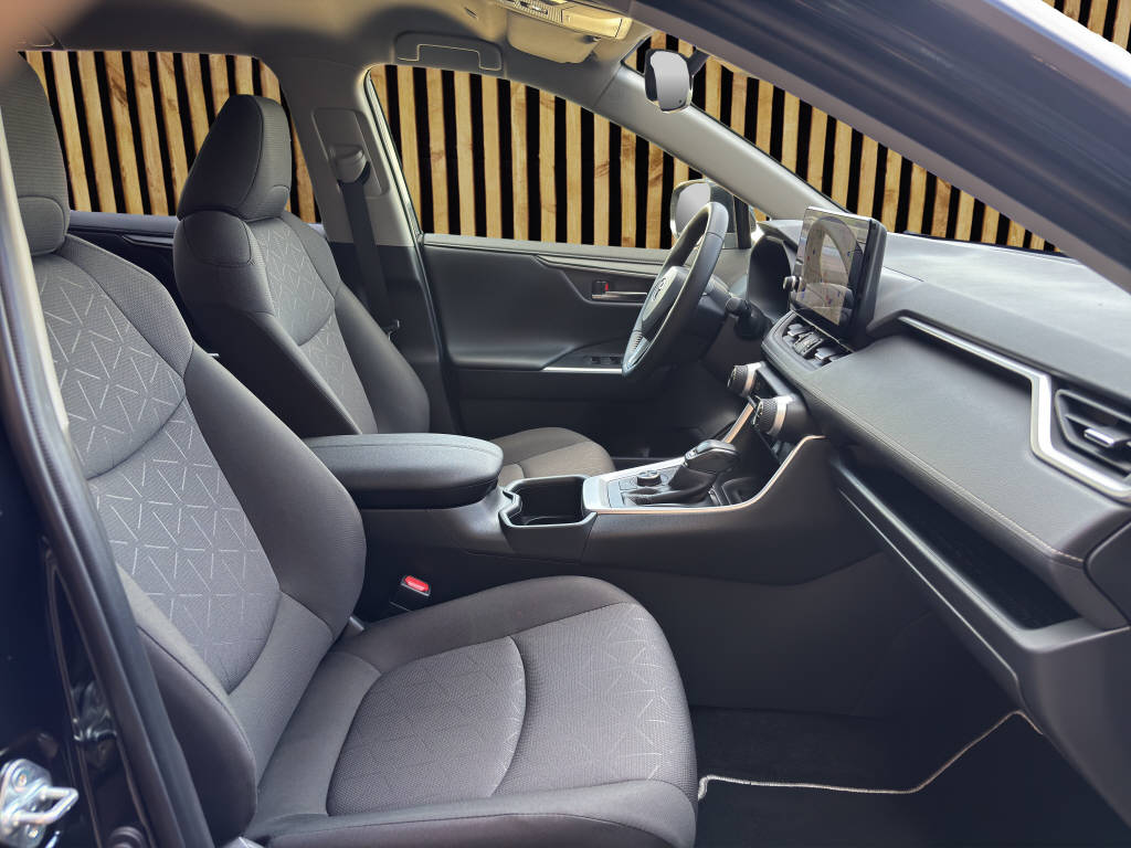 TOYOTA RAV-4 2.5 HEV Trend-image-4