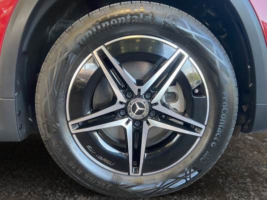 MERCEDES-BENZ EQA 300 AMG Line 4Matic-image-7