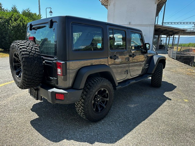 JEEP Wrangler 2.8CRD Unlimited Sport Automatic softtop-image-5