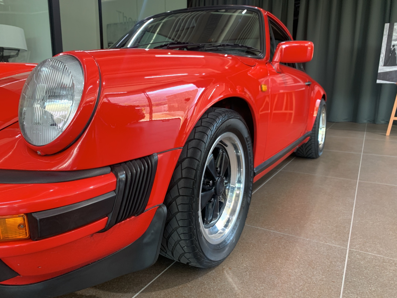 PORSCHE 911 Carrera-image-17