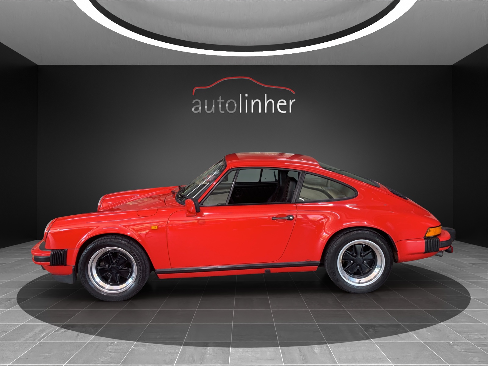 PORSCHE 911 Carrera-showroom-element-1