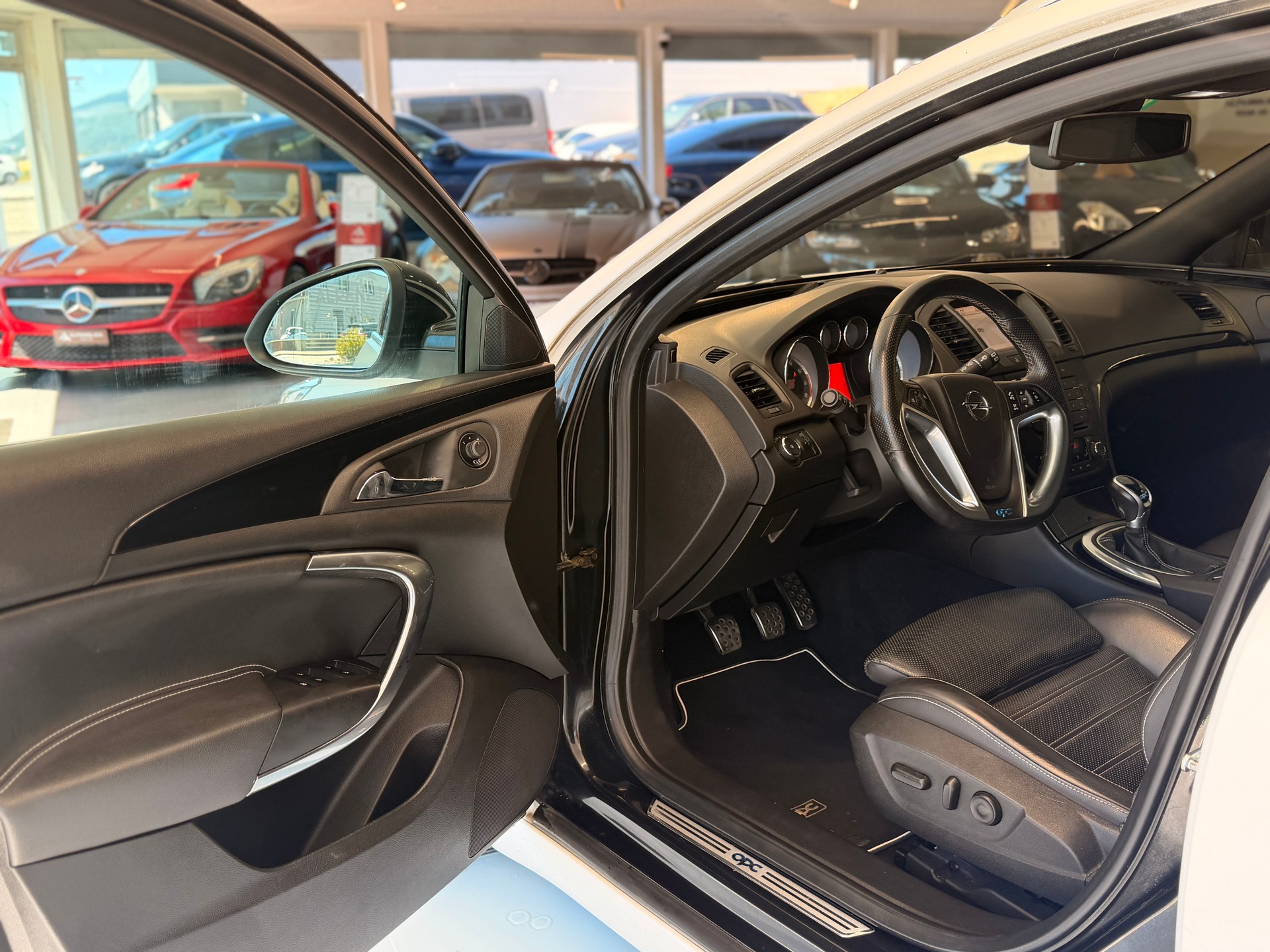 OPEL Insignia Sports Tourer 2.8 Turbo OPC 4WD-image-13