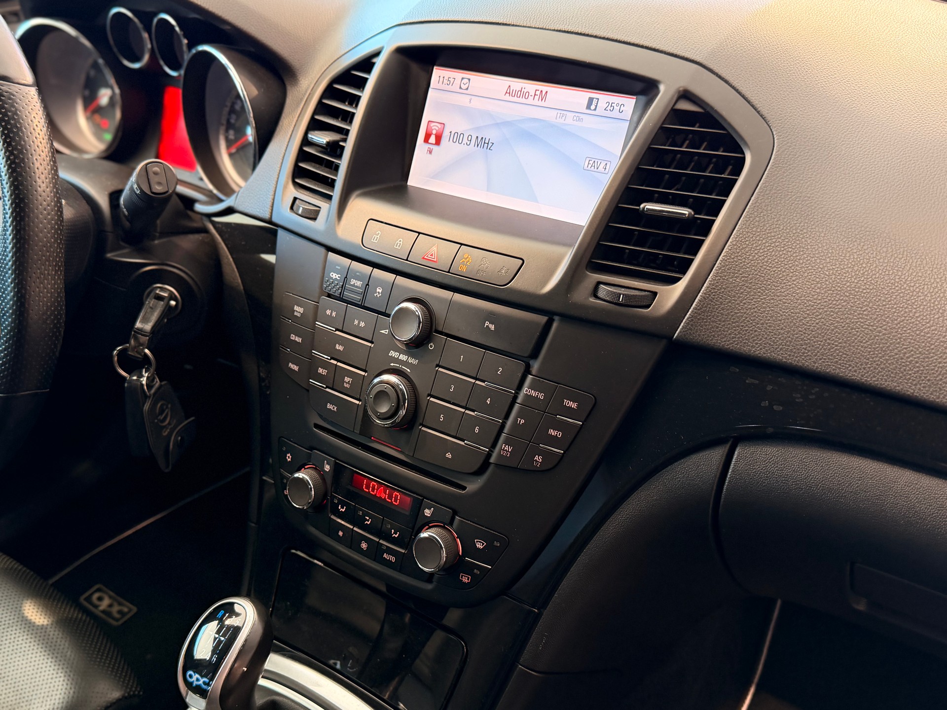 OPEL Insignia Sports Tourer 2.8 Turbo OPC 4WD-image-27