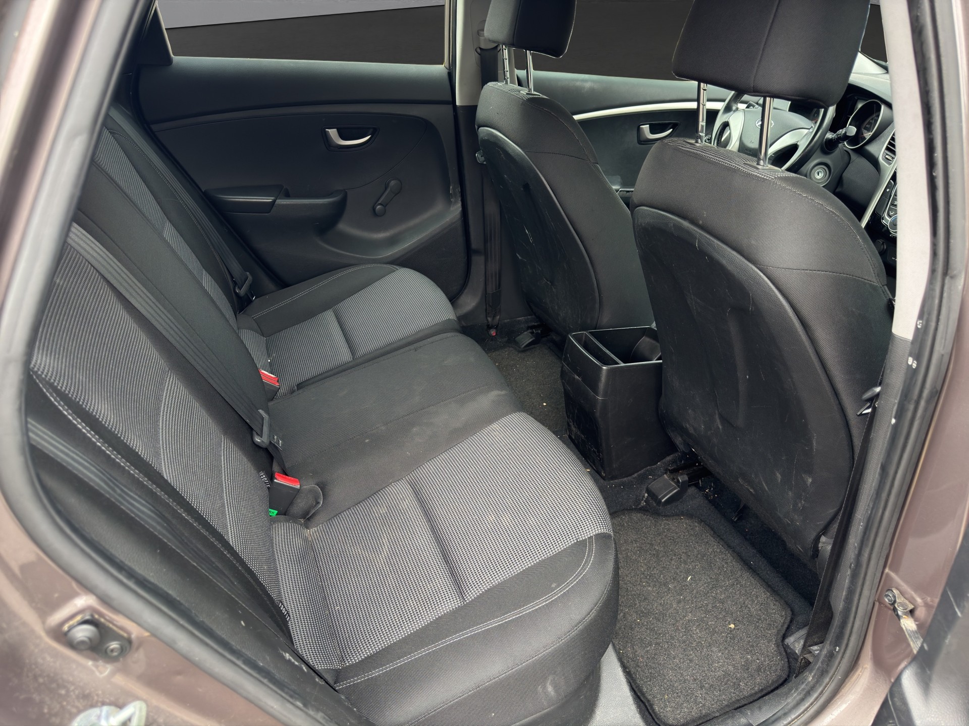 HYUNDAI i30 1.4 Comfort-image-8