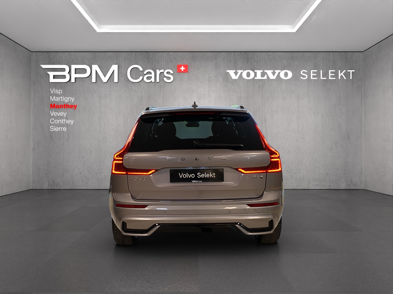 VOLVO XC60 T6 eAWD PluginHybrid Plus Dark Geartronic-showroom-element-3