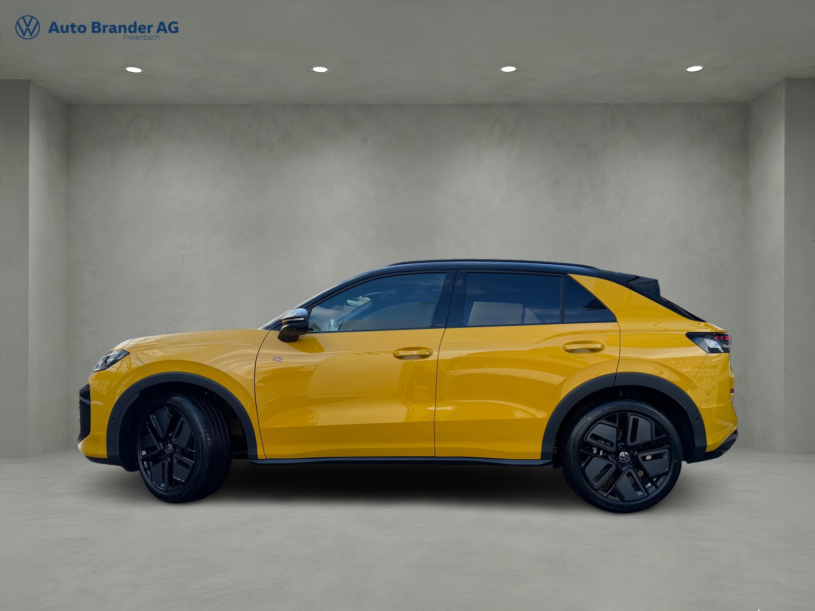 VW T-Roc 1.5 eTSI mHEV R-Line DSG-showroom-element-3
