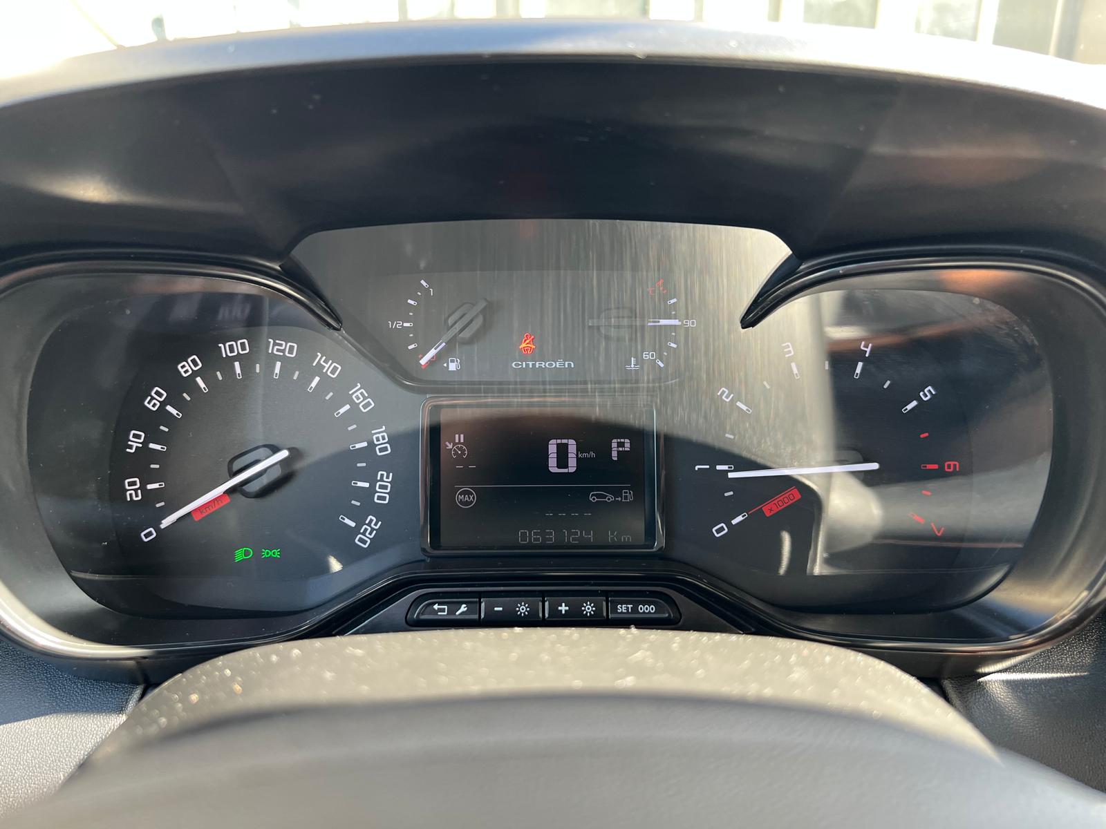 CITROEN C3 Aircross 1.2 PureTech 130 Swiss Edition-image-11