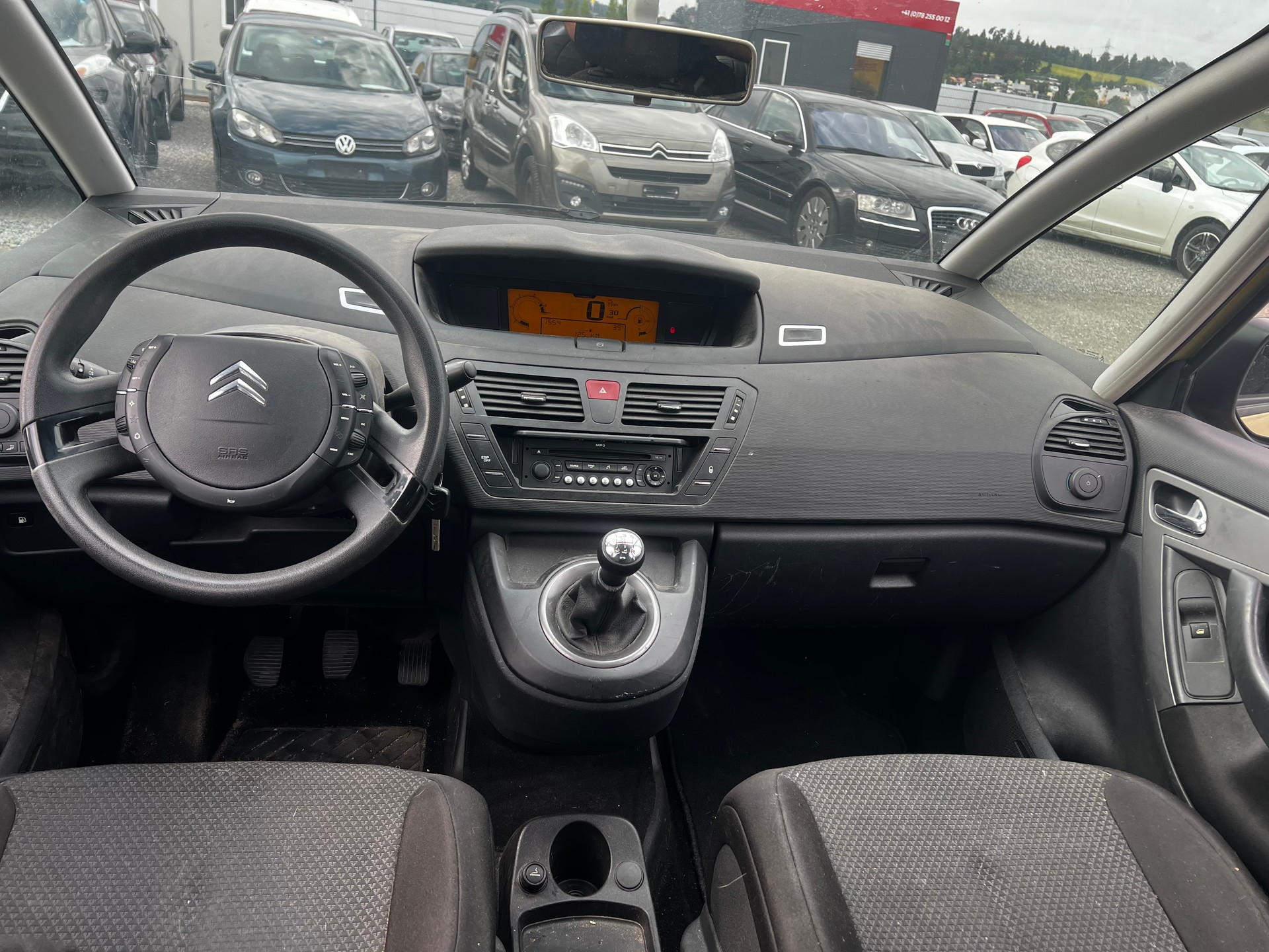 CITROEN Grand C4 Picasso 1.6 HDI 16V Essentiel-image-7