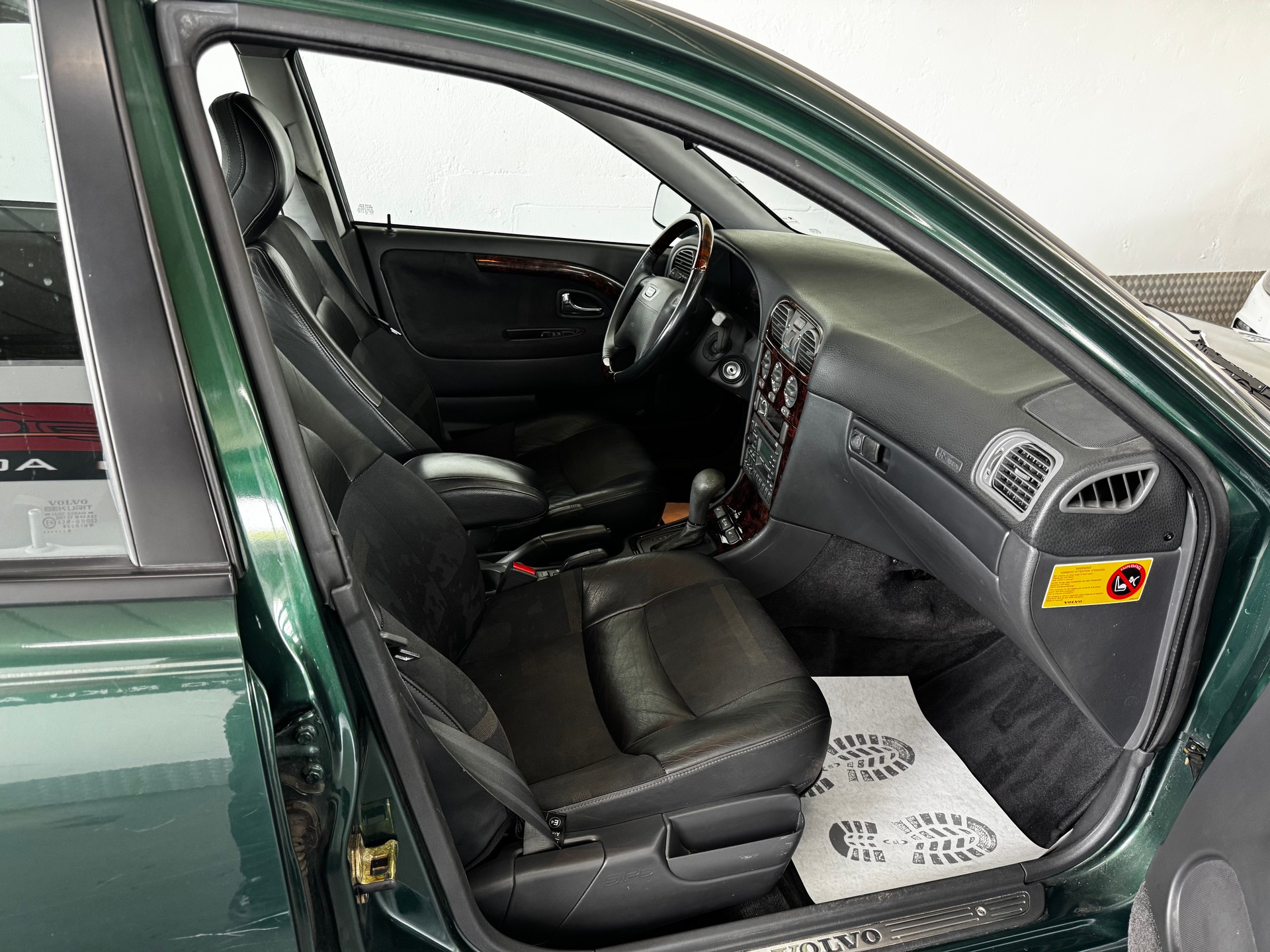 VOLVO S40 2.0-image-17