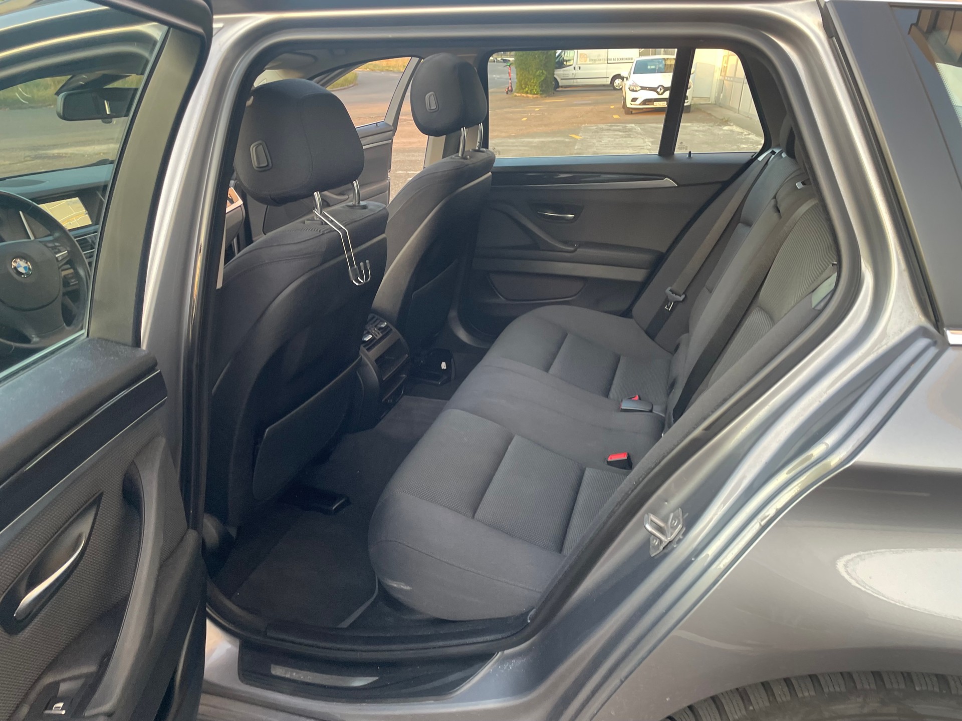 BMW 520d Touring xDrive Steptronic-image-7