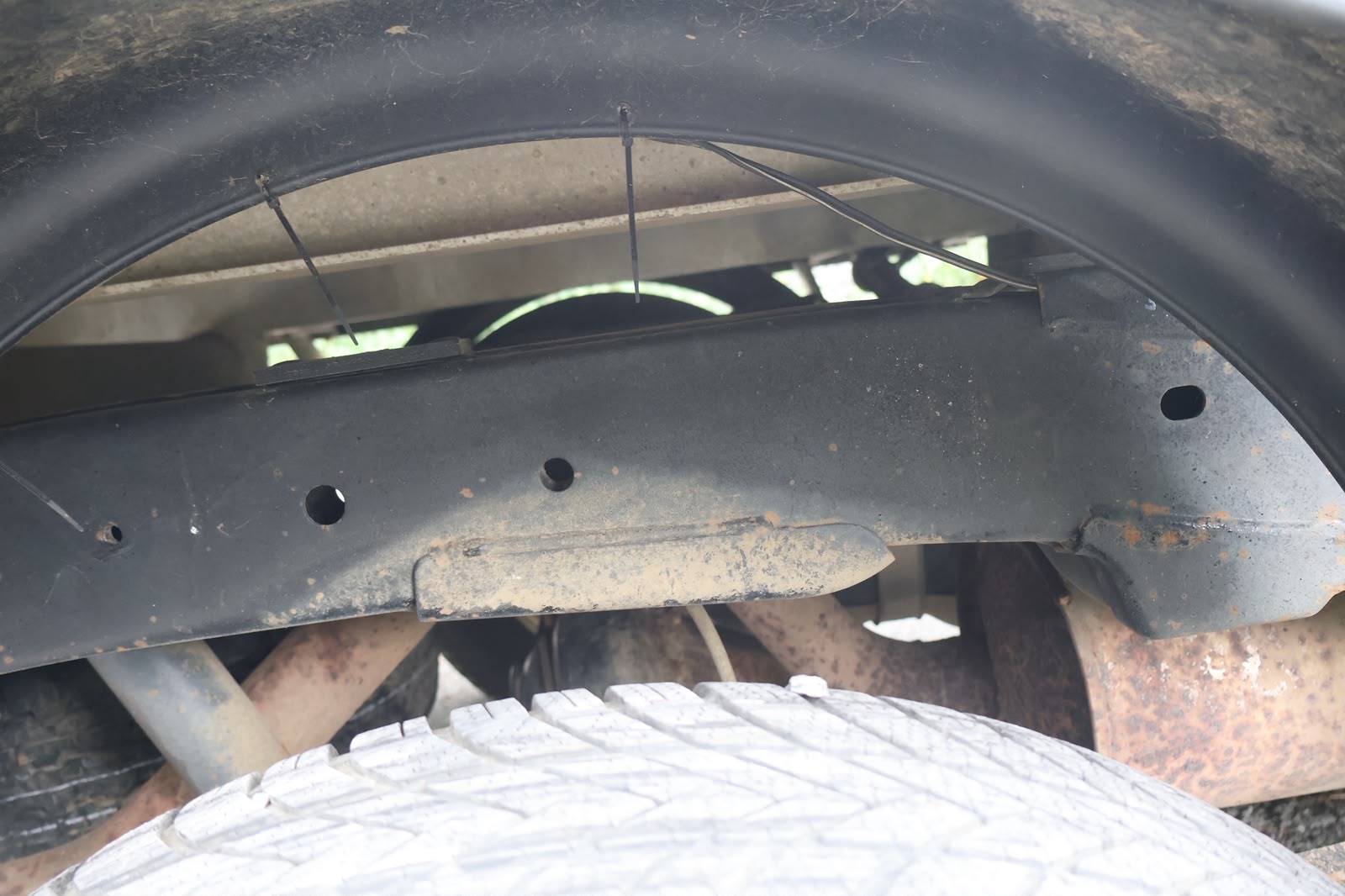 ISUZU D-MAX 2.5 SpaceCab Satellite 4x4-image-13