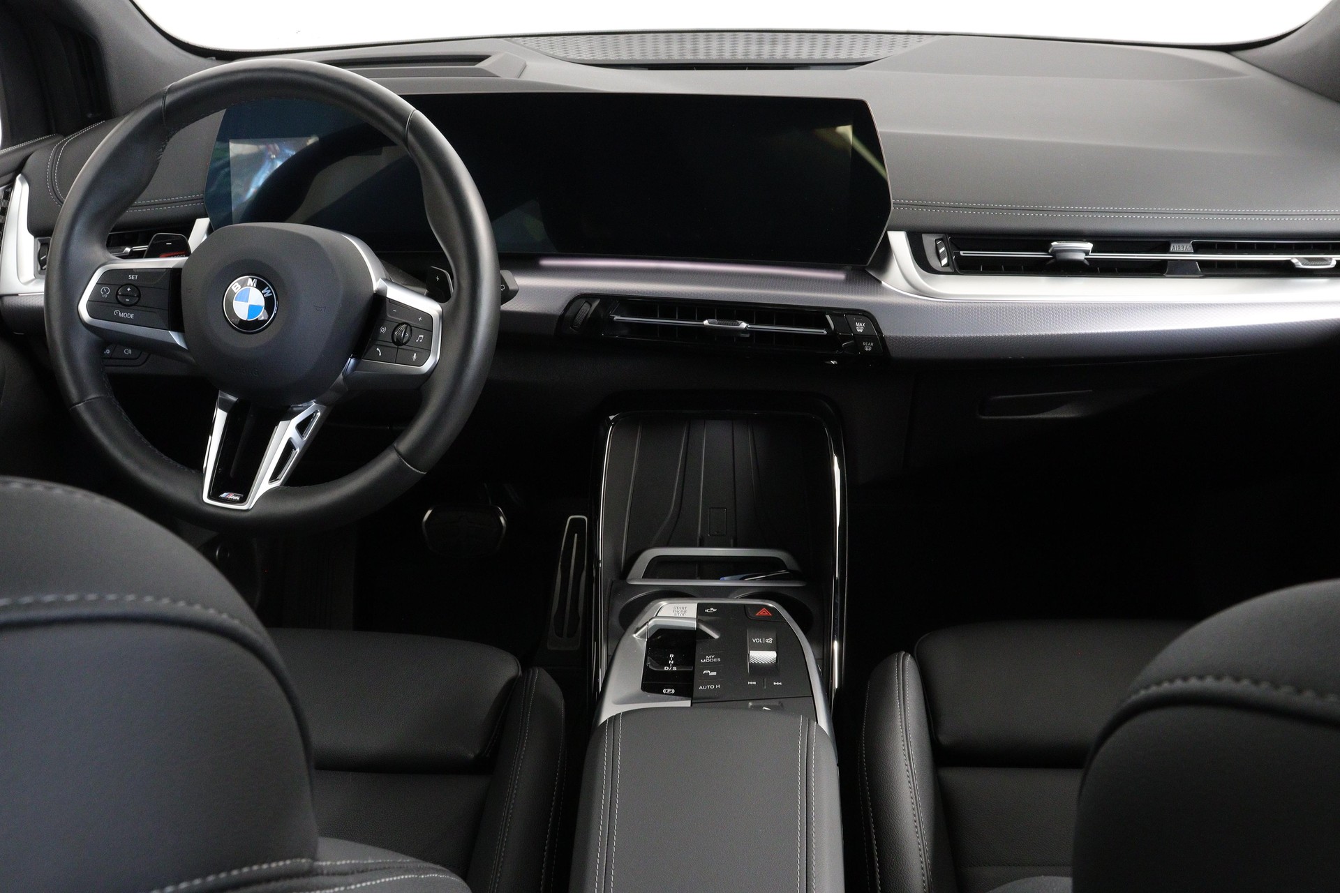 BMW 223i xDrive SDKG Active Tourer-showroom-element-2