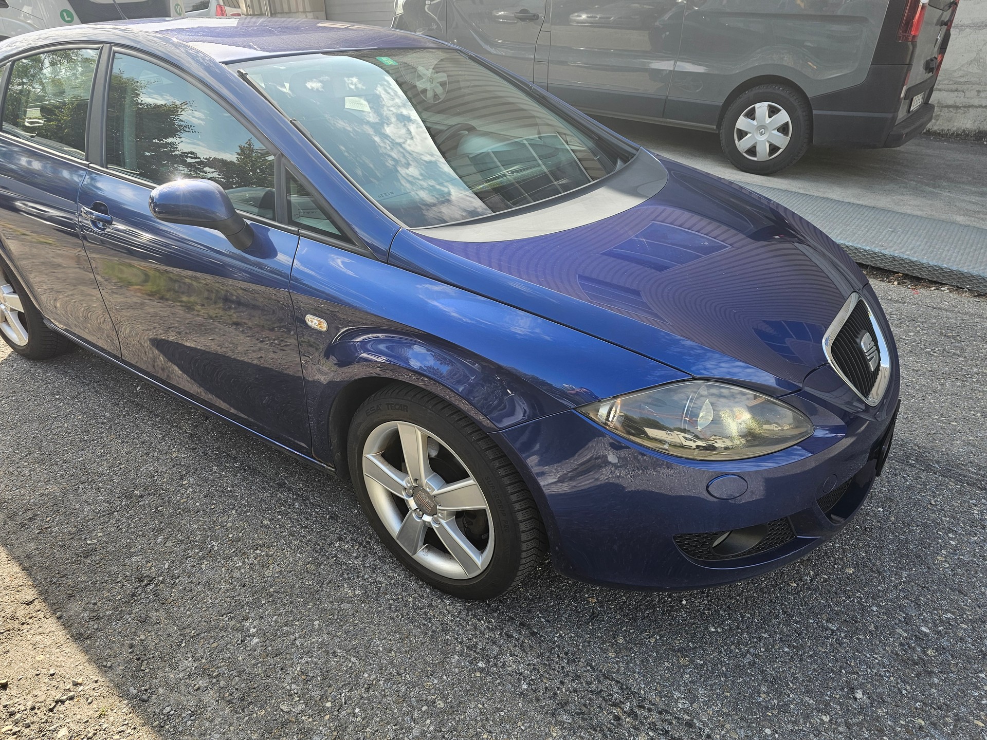 SEAT Leon 2.0 FSI T Stylance-image-2