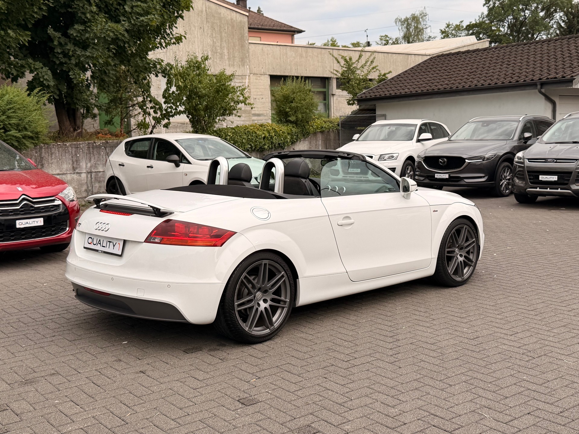 AUDI TT Roadster 2.0 TFSI S-Line-image-6