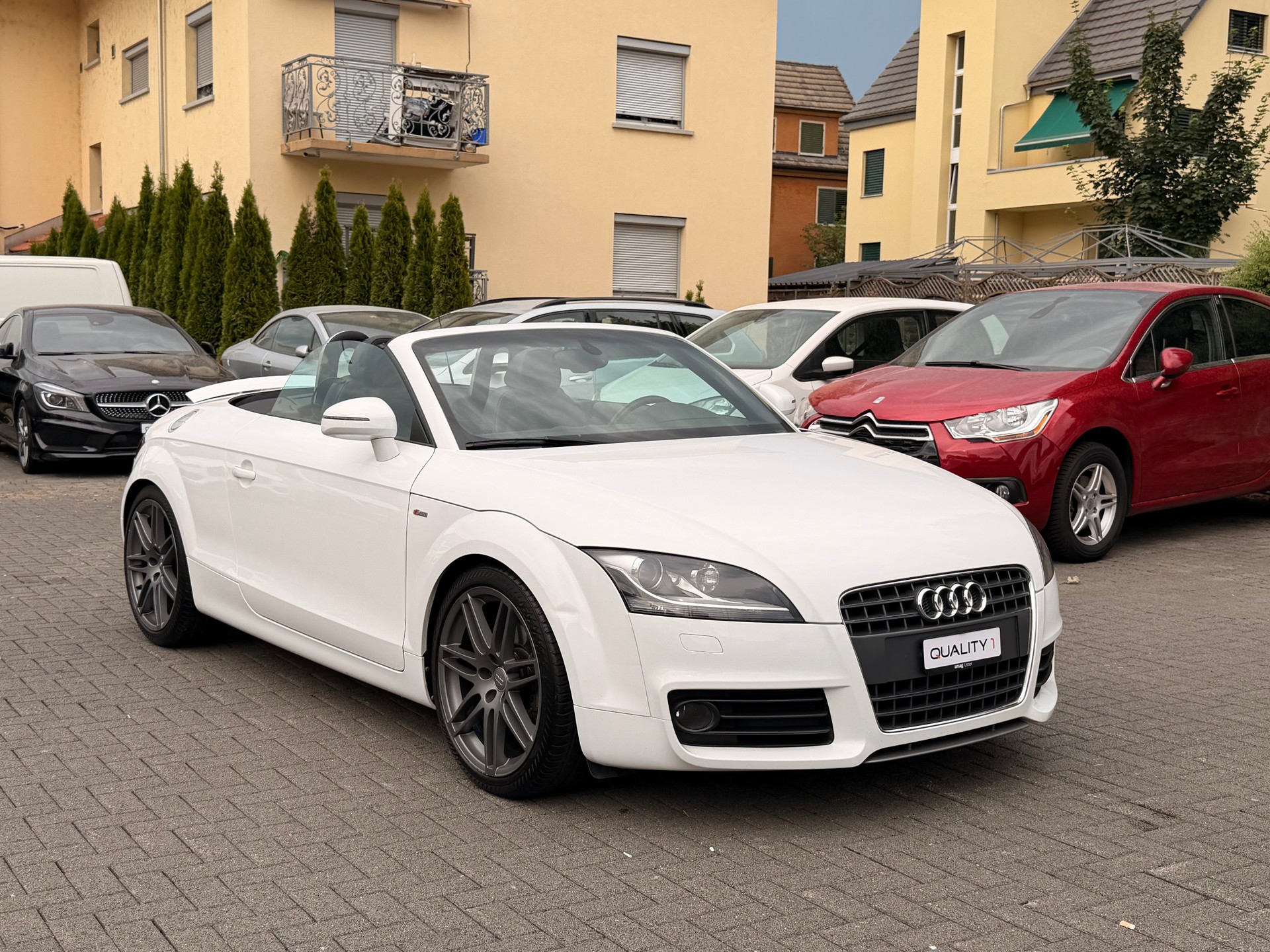 AUDI TT Roadster 2.0 TFSI S-Line-image-4