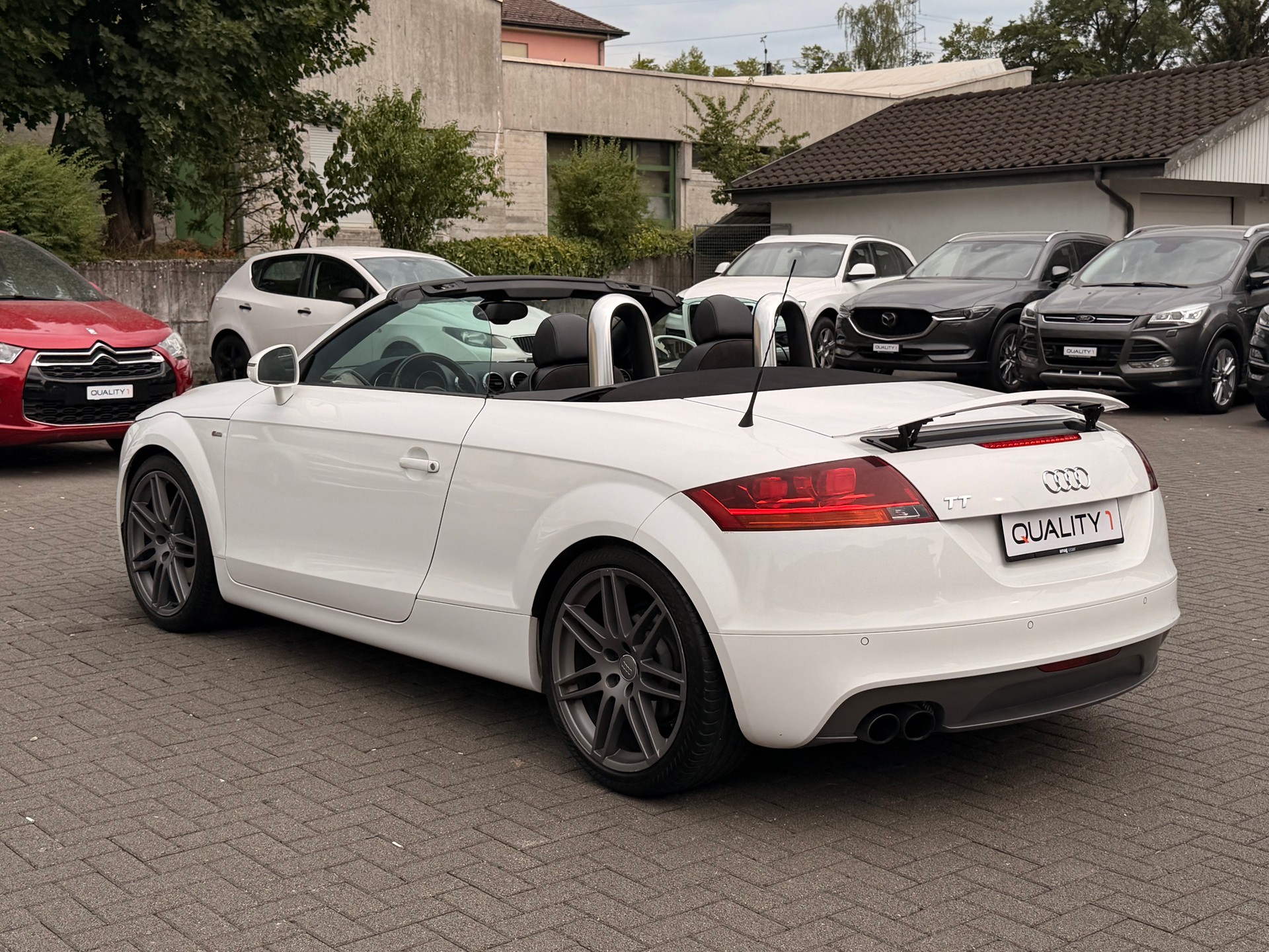 AUDI TT Roadster 2.0 TFSI S-Line-image-8