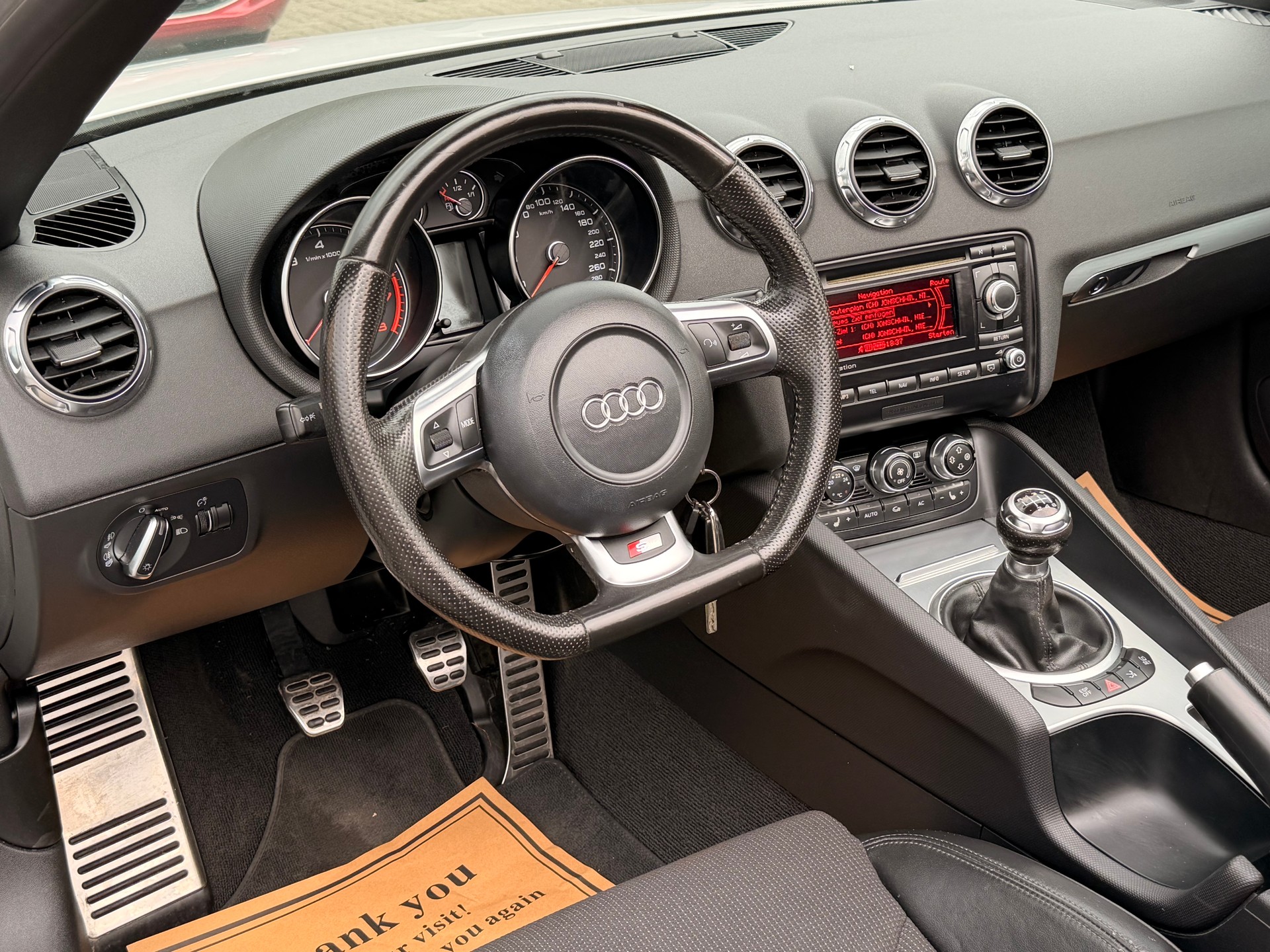 AUDI TT Roadster 2.0 TFSI S-Line-image-15