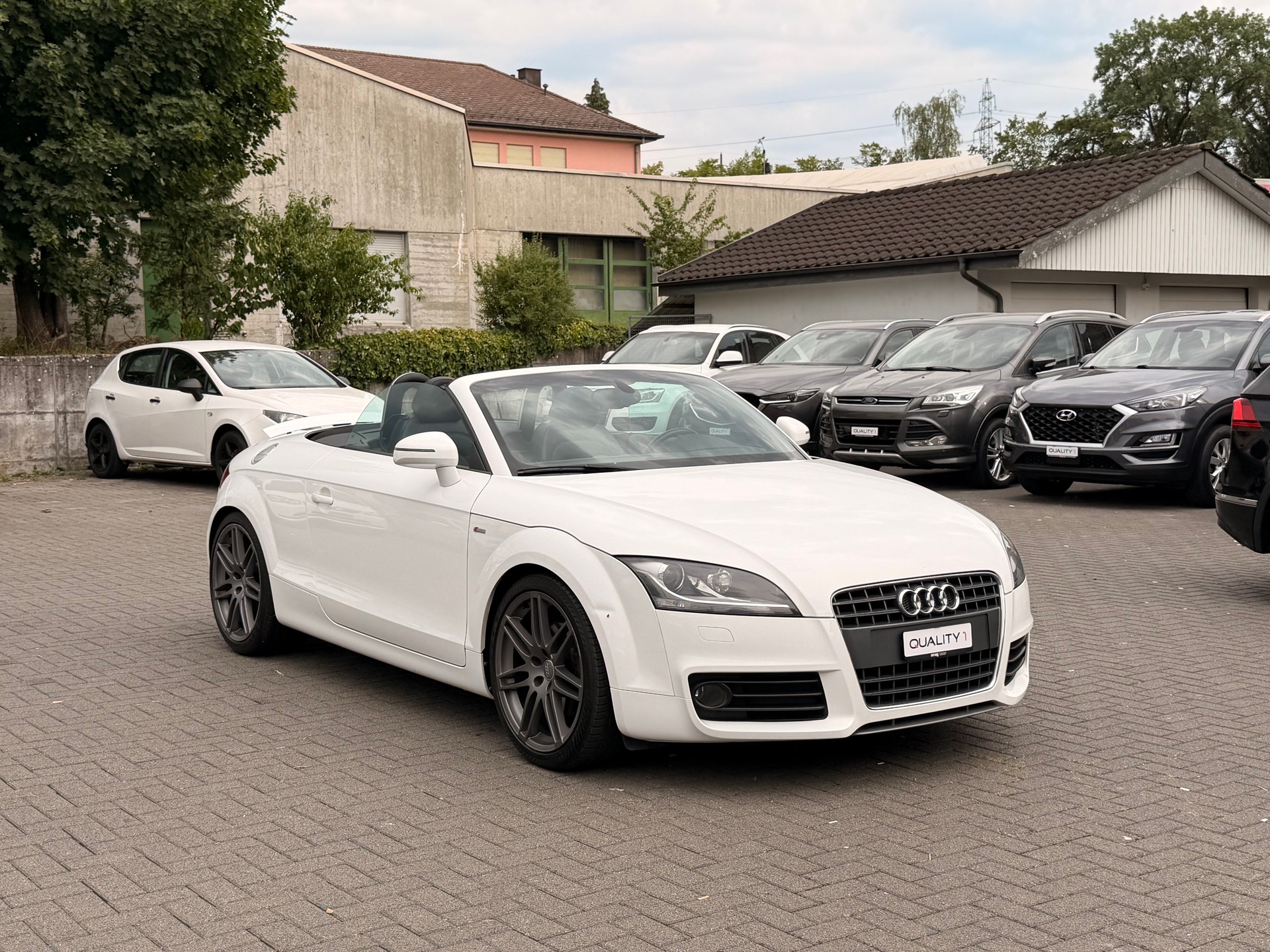 AUDI TT Roadster 2.0 TFSI S-Line