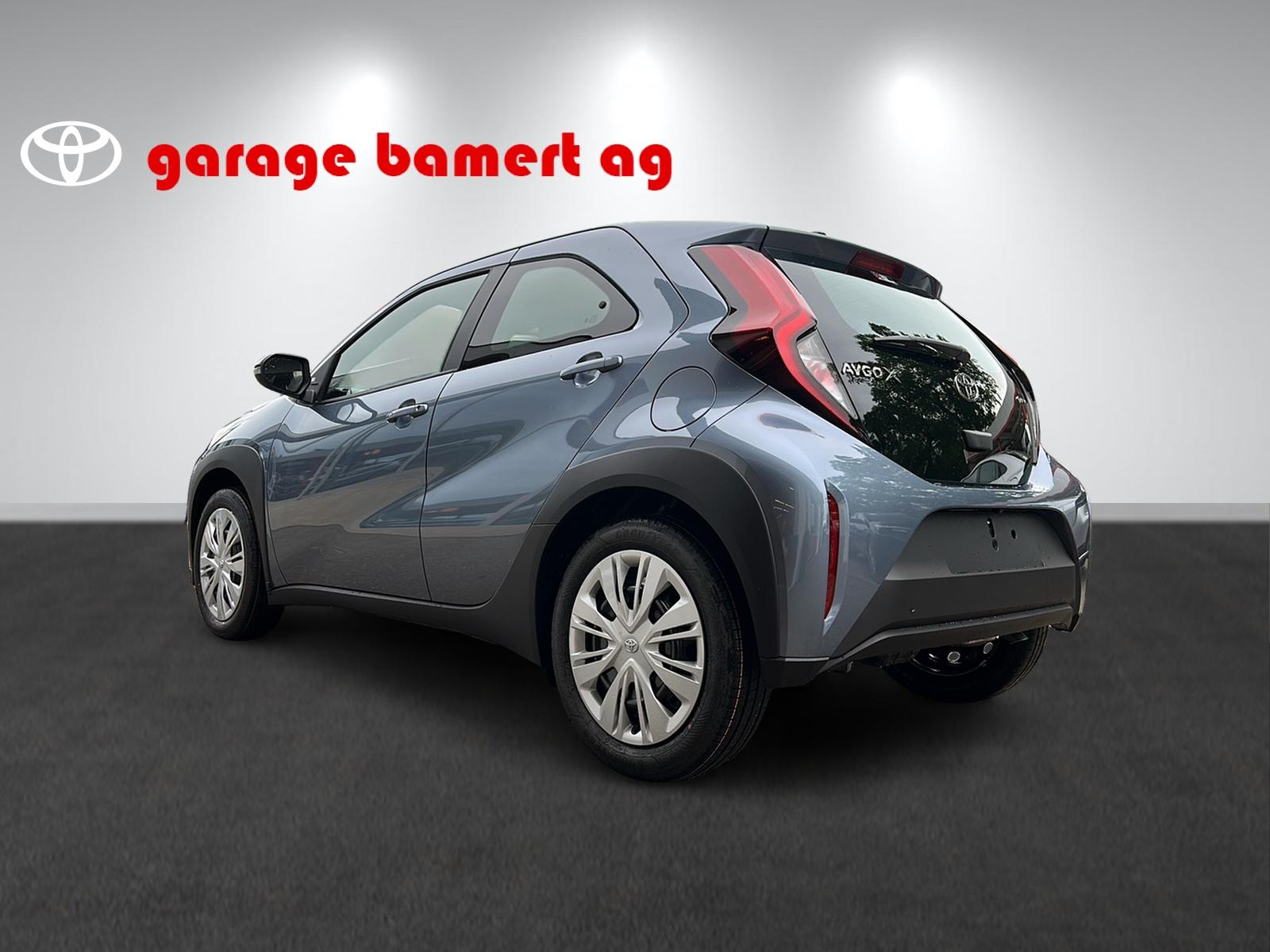 TOYOTA Aygo X 1.5 VVT-i HSD Comfort-showroom-element-3