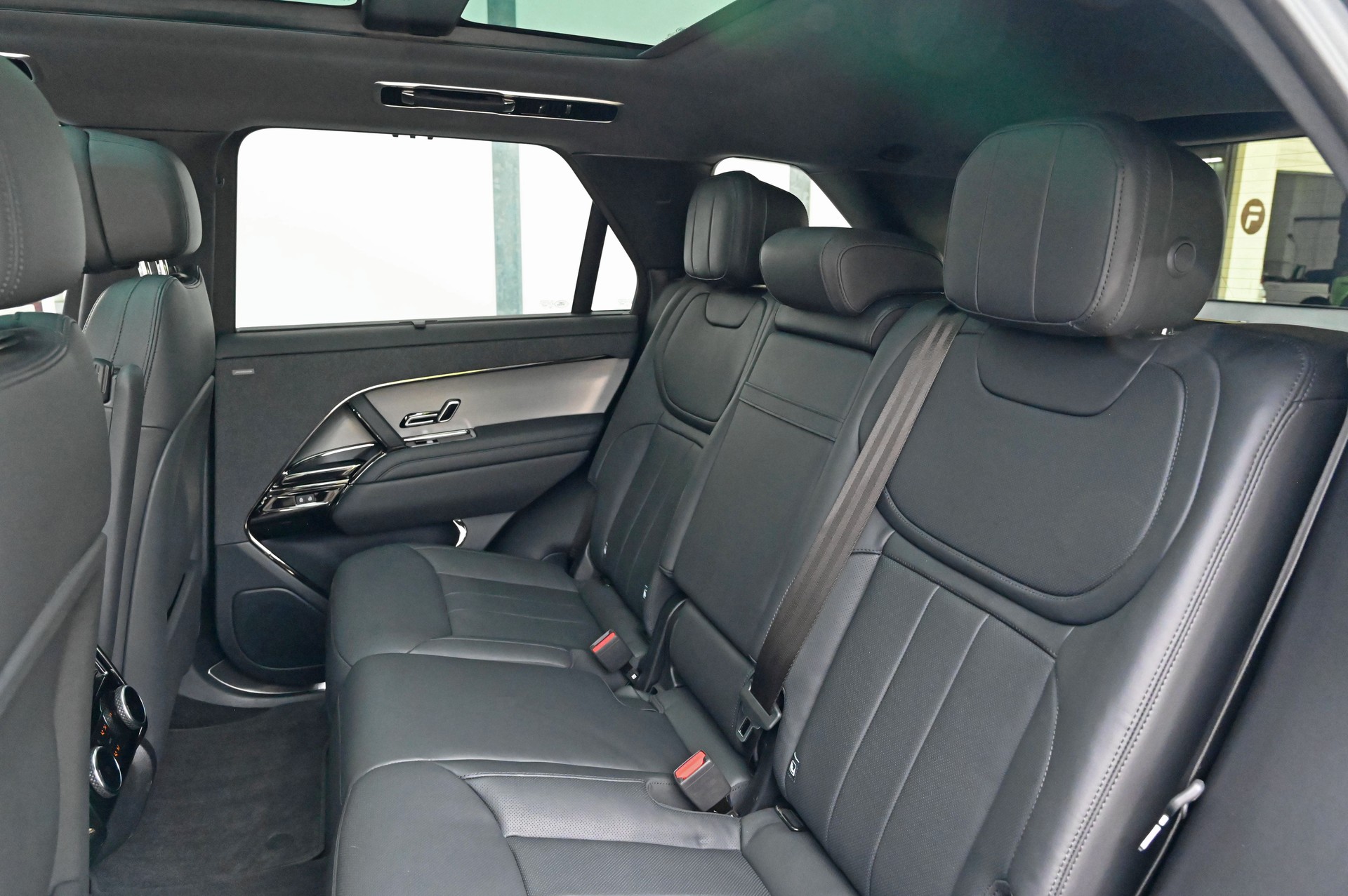 LAND ROVER Range Rover Sport D300 3.0 TD6 MHEV Dynamic SE Automatic **Gratisservice & Garantie**-image-18