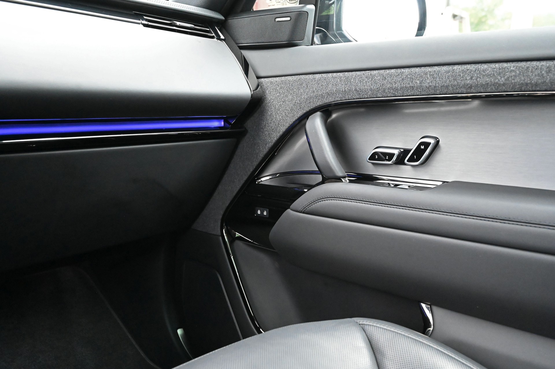 LAND ROVER Range Rover Sport D300 3.0 TD6 MHEV Dynamic SE Automatic **Gratisservice & Garantie**-image-17