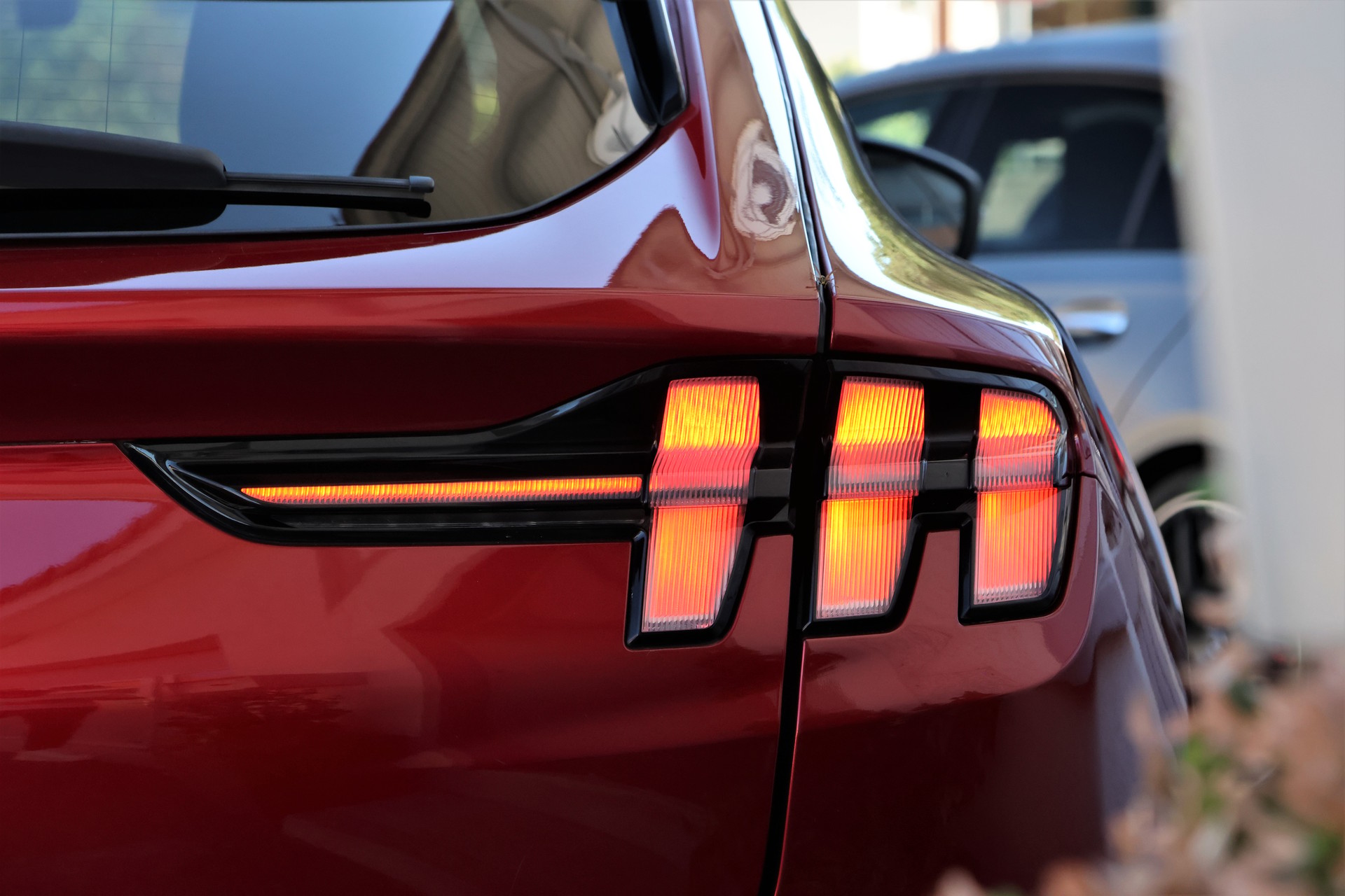 FORD Mustang MACH-E AWD 72.6 kWh (CH)-image-5